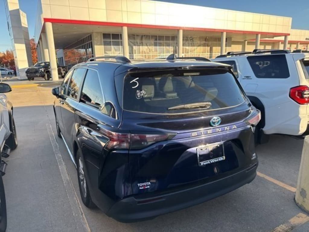 Used 2024 Toyota Sienna XLE Van Passenger Van