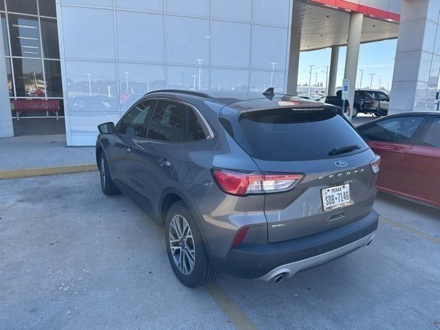 2022 Ford Escape SEL photo 3
