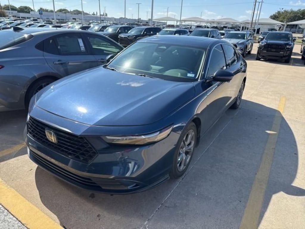 Used 2024 Honda Accord EX Sedan