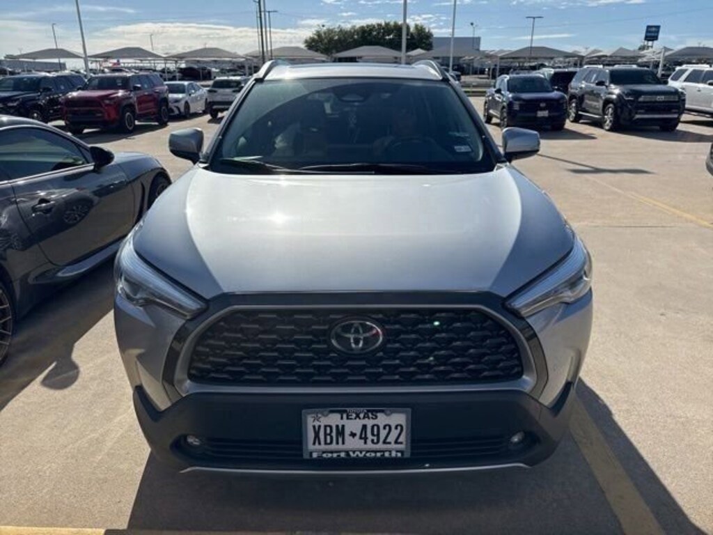 Used 2024 Toyota Corolla Cross XLE SUV