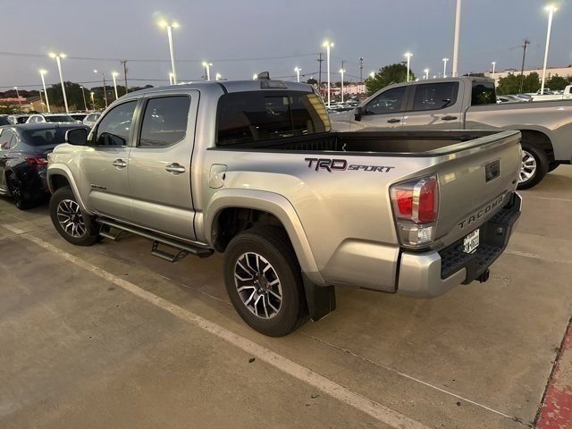 2023 Toyota Tacoma TRD Sport V6 photo 3