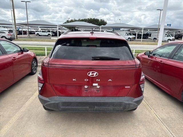 2024 Hyundai Kona SEL photo 3