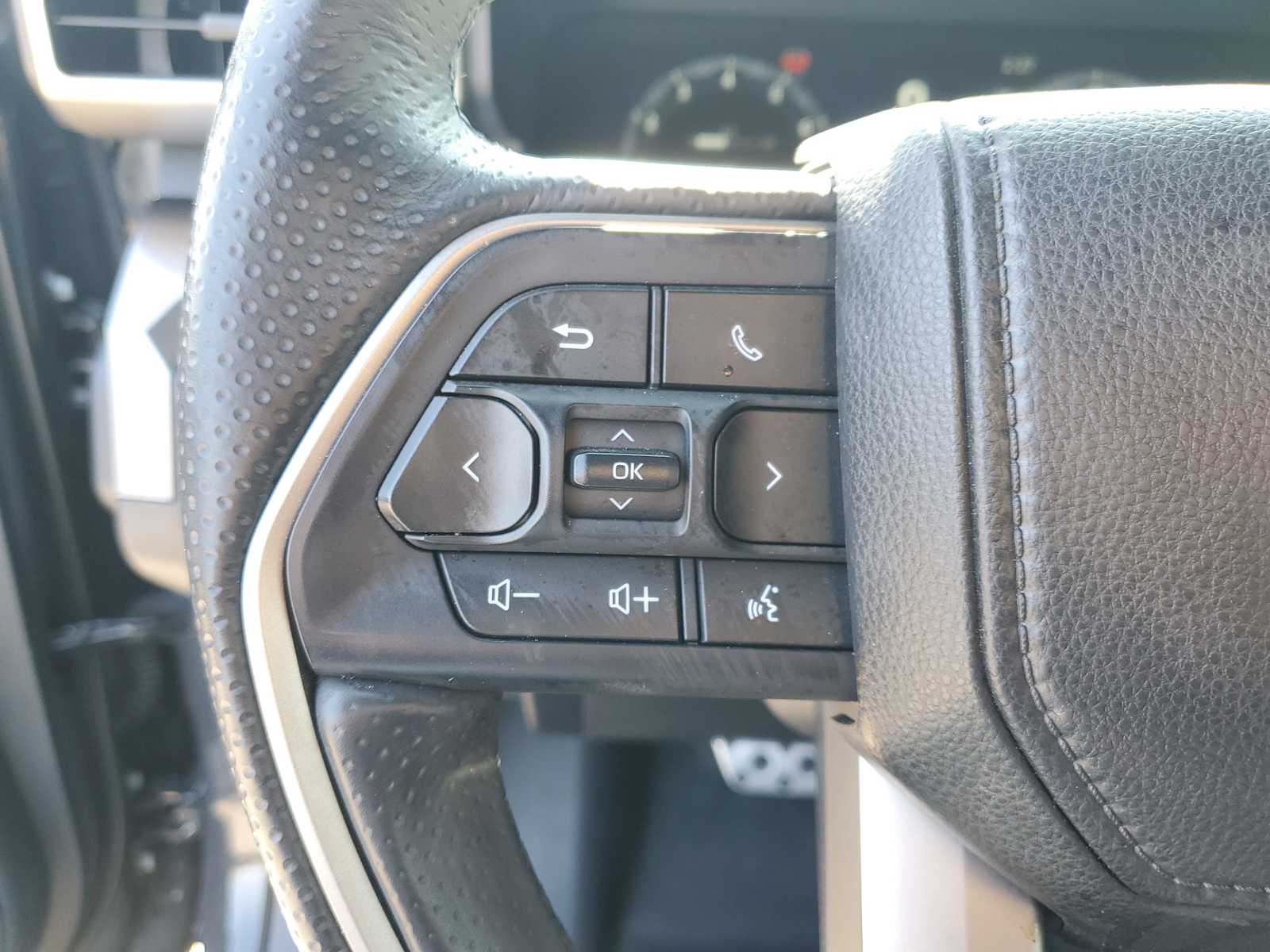 Thumbnail: 2025 Toyota 4Runner - 24