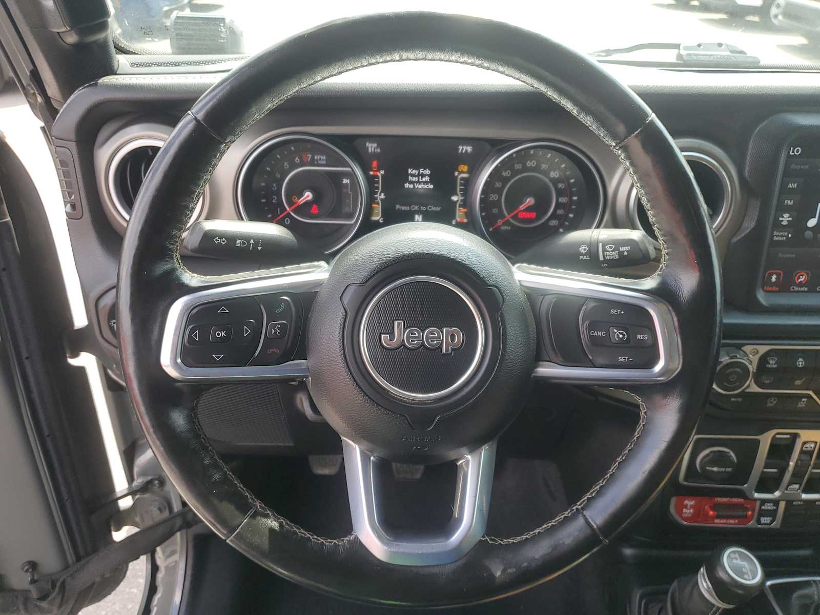 Thumbnail: 2020 Jeep Gladiator - 21