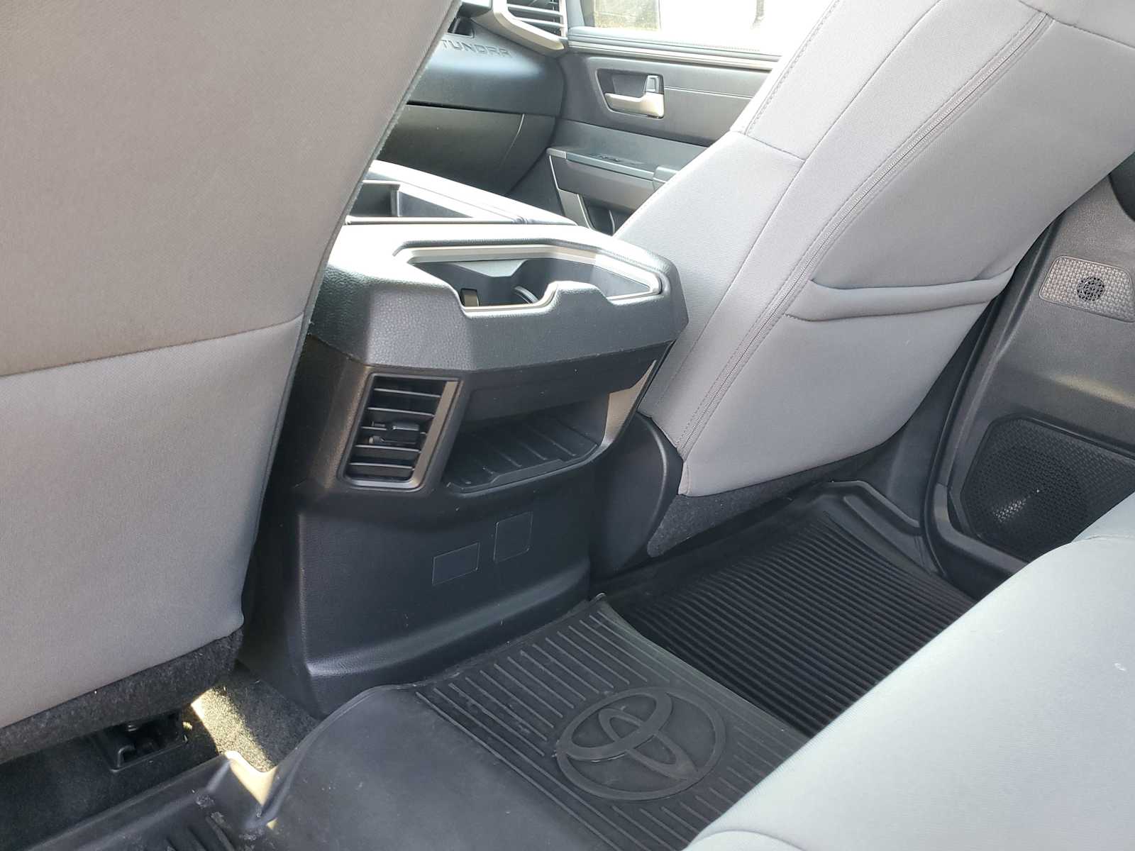 Thumbnail: 2023 Toyota Tundra - 14