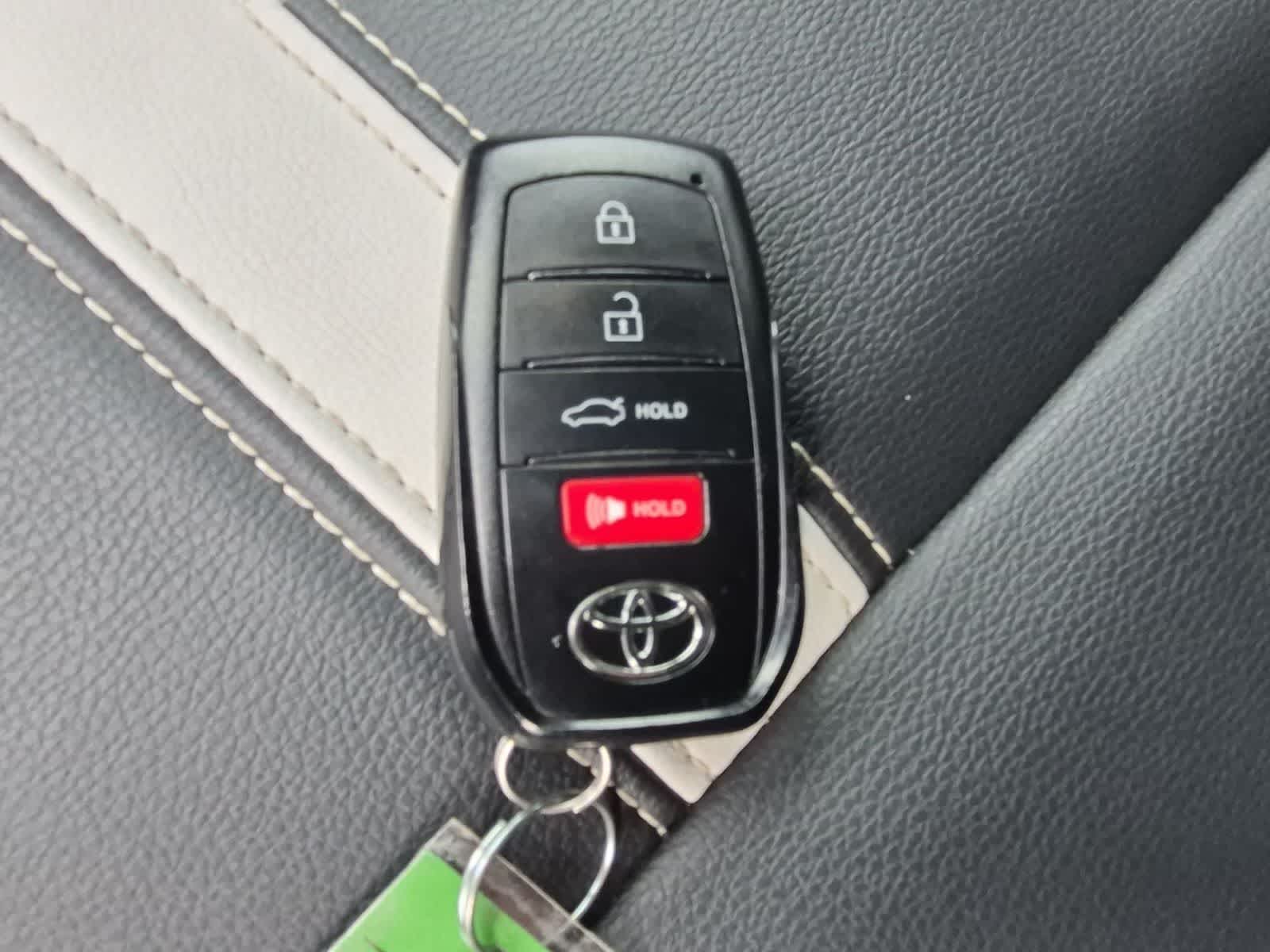 Thumbnail: 2025 Toyota Camry - 34