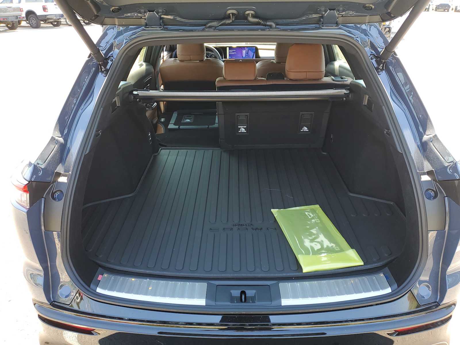 Thumbnail: 2026 Toyota Crown Signia - 9