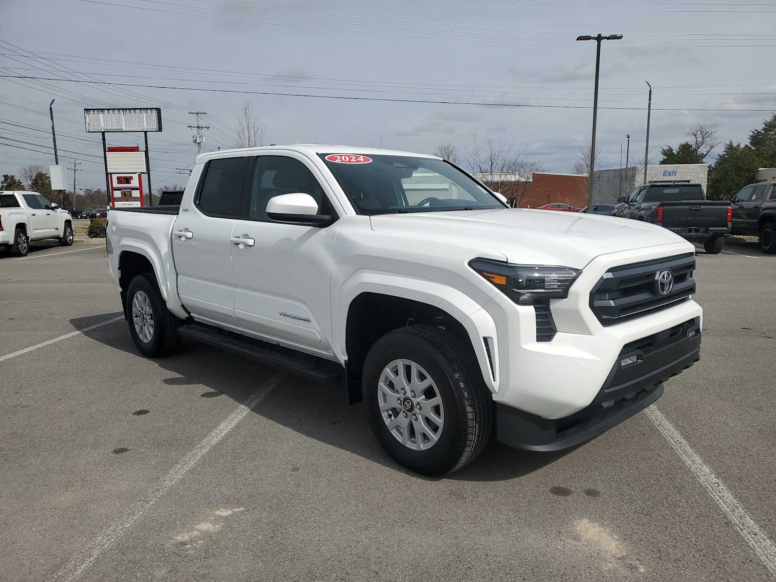 Thumbnail: 2024 Toyota Tacoma - 4