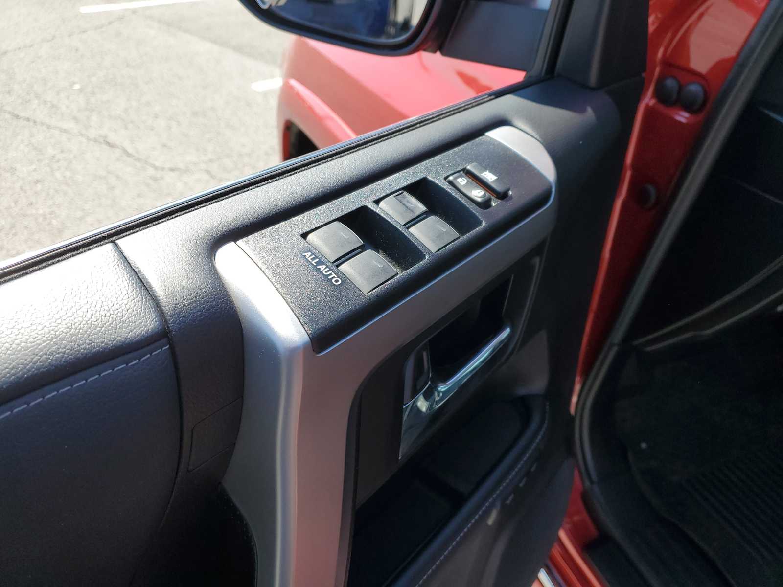 Thumbnail: 2024 Toyota 4Runner - 16