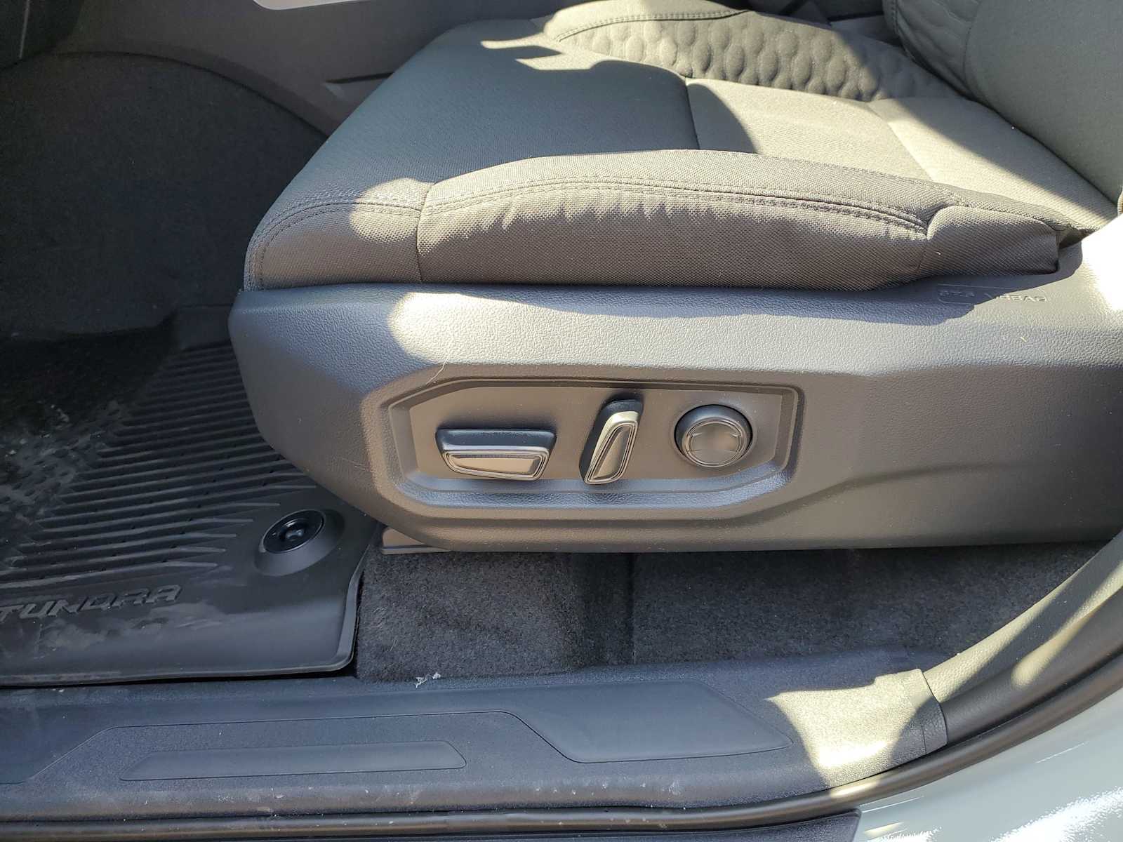 Thumbnail: 2026 Toyota Tundra - 19