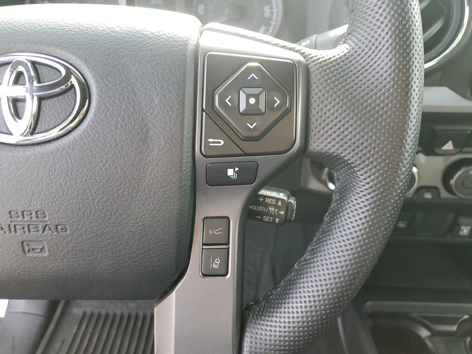 Thumbnail: 2023 Toyota Tacoma - 24