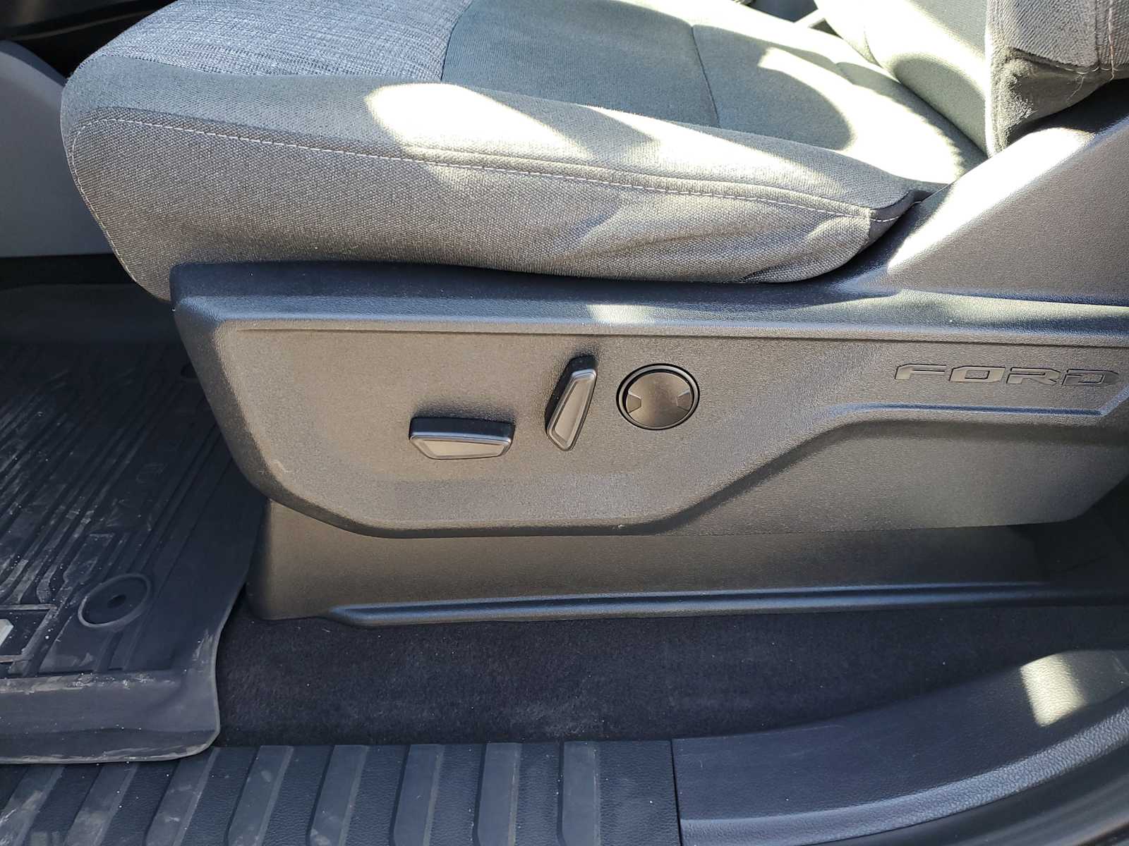 Thumbnail: 2023 Ford F-150 - 19