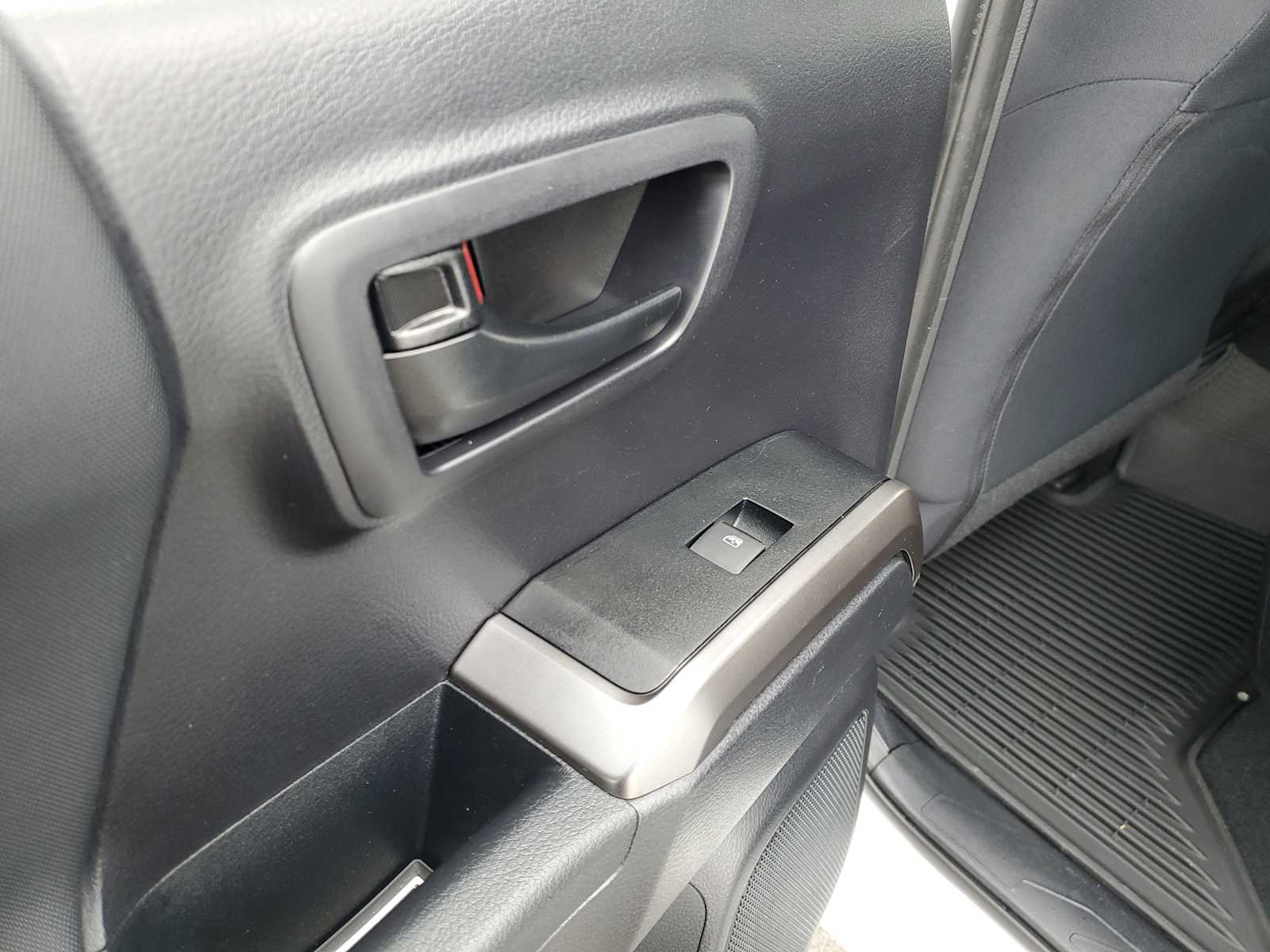 Thumbnail: 2021 Toyota Tacoma - 12