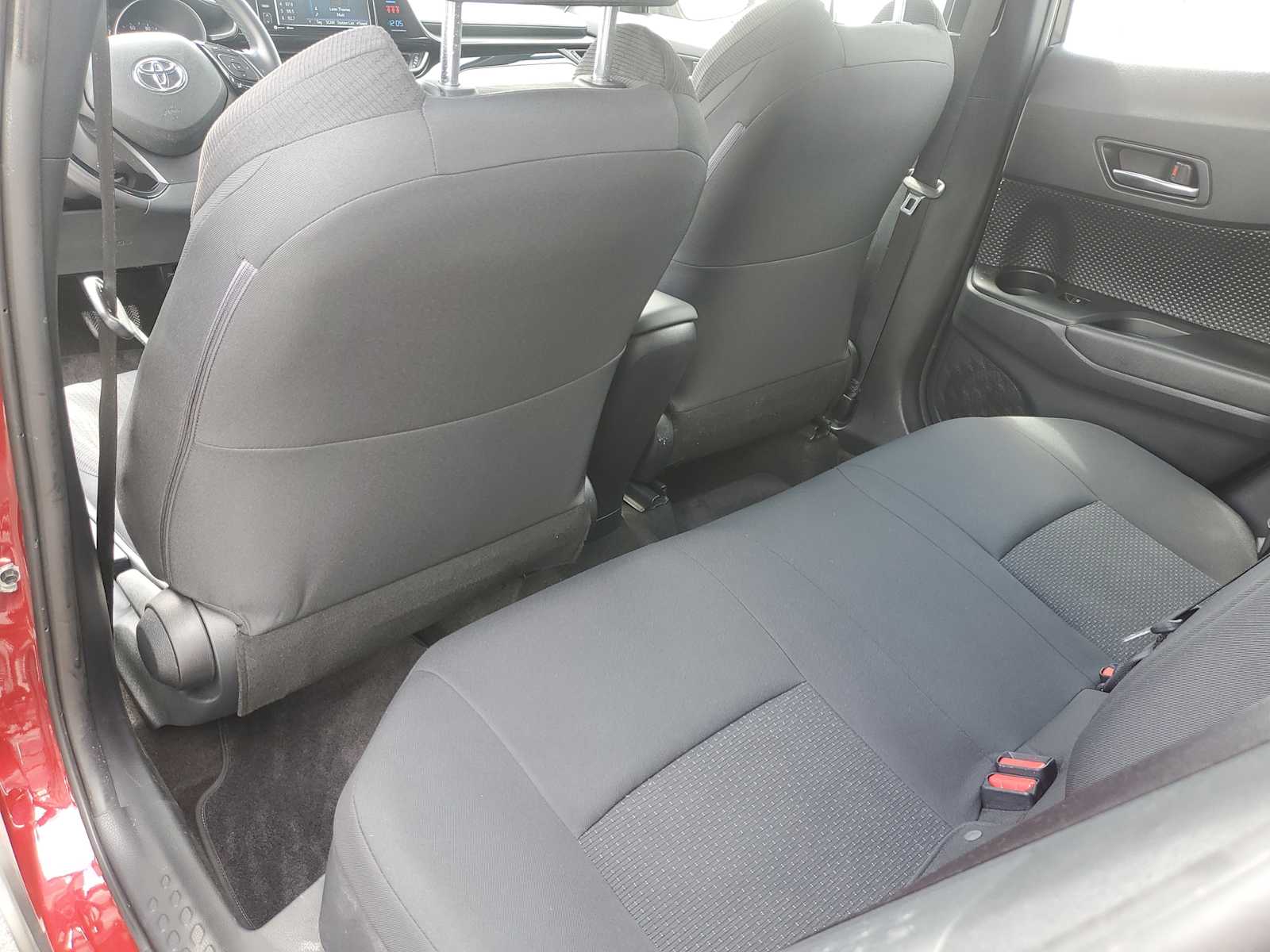 Thumbnail: 2018 Toyota C-HR - 13