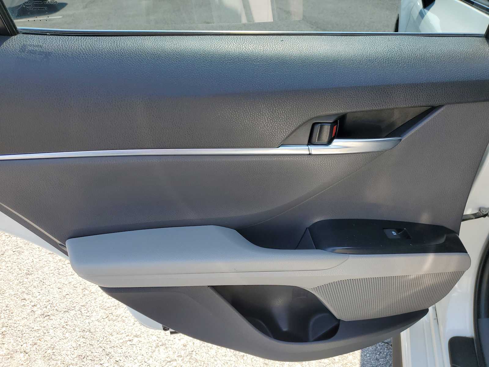 Thumbnail: 2019 Toyota Camry - 9