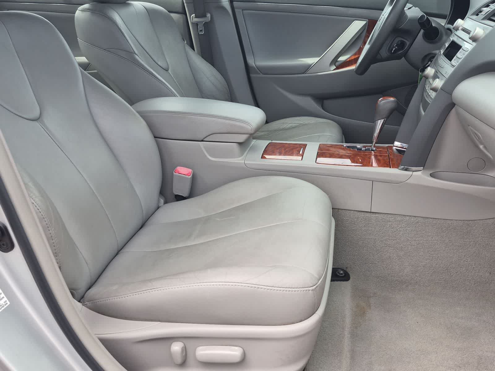 Thumbnail: 2011 Toyota Camry - 23