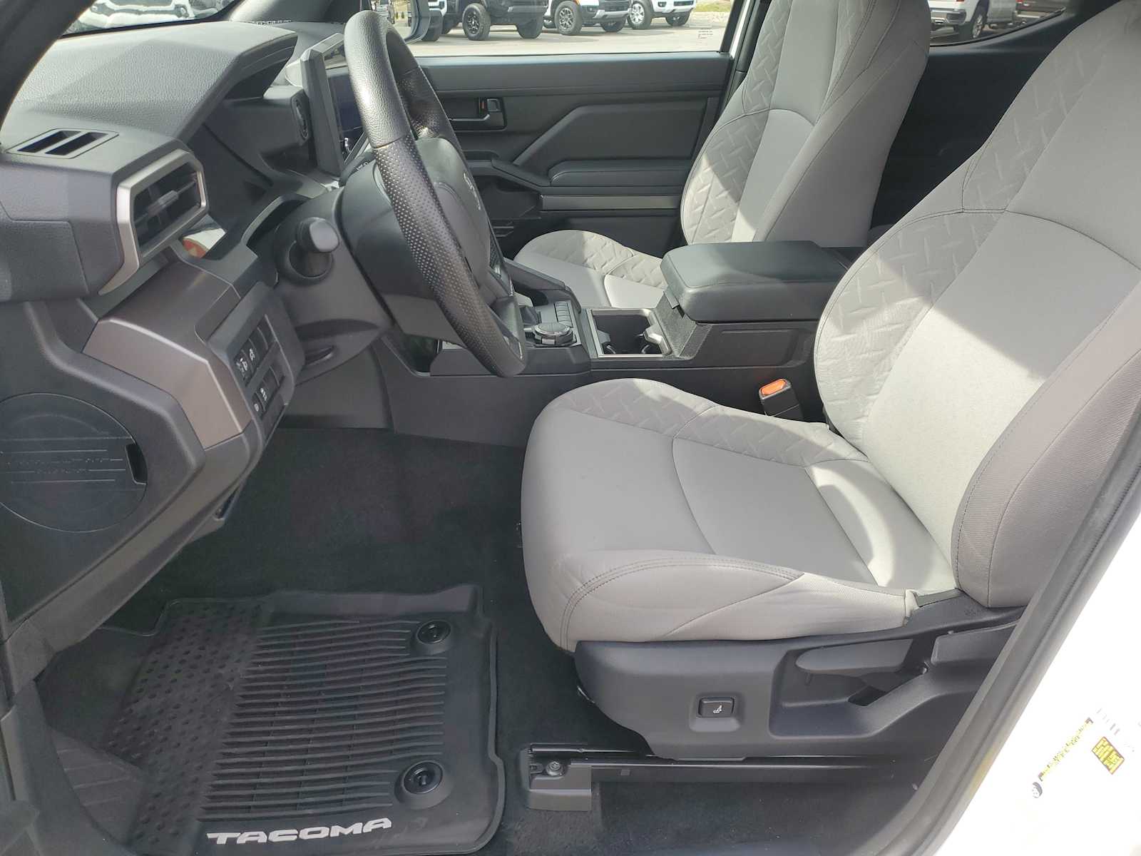 Thumbnail: 2024 Toyota Tacoma - 18