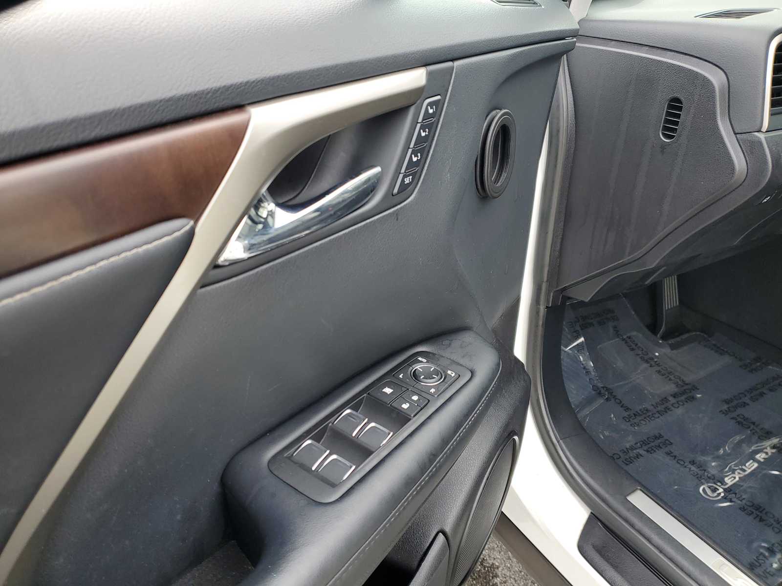 Thumbnail: 2021 Lexus RX - 16