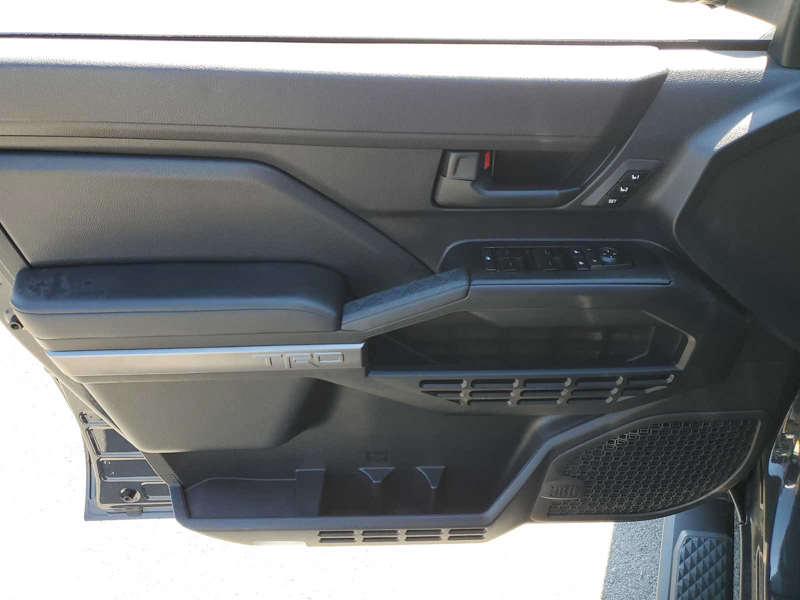 Thumbnail: 2025 Toyota 4Runner - 16