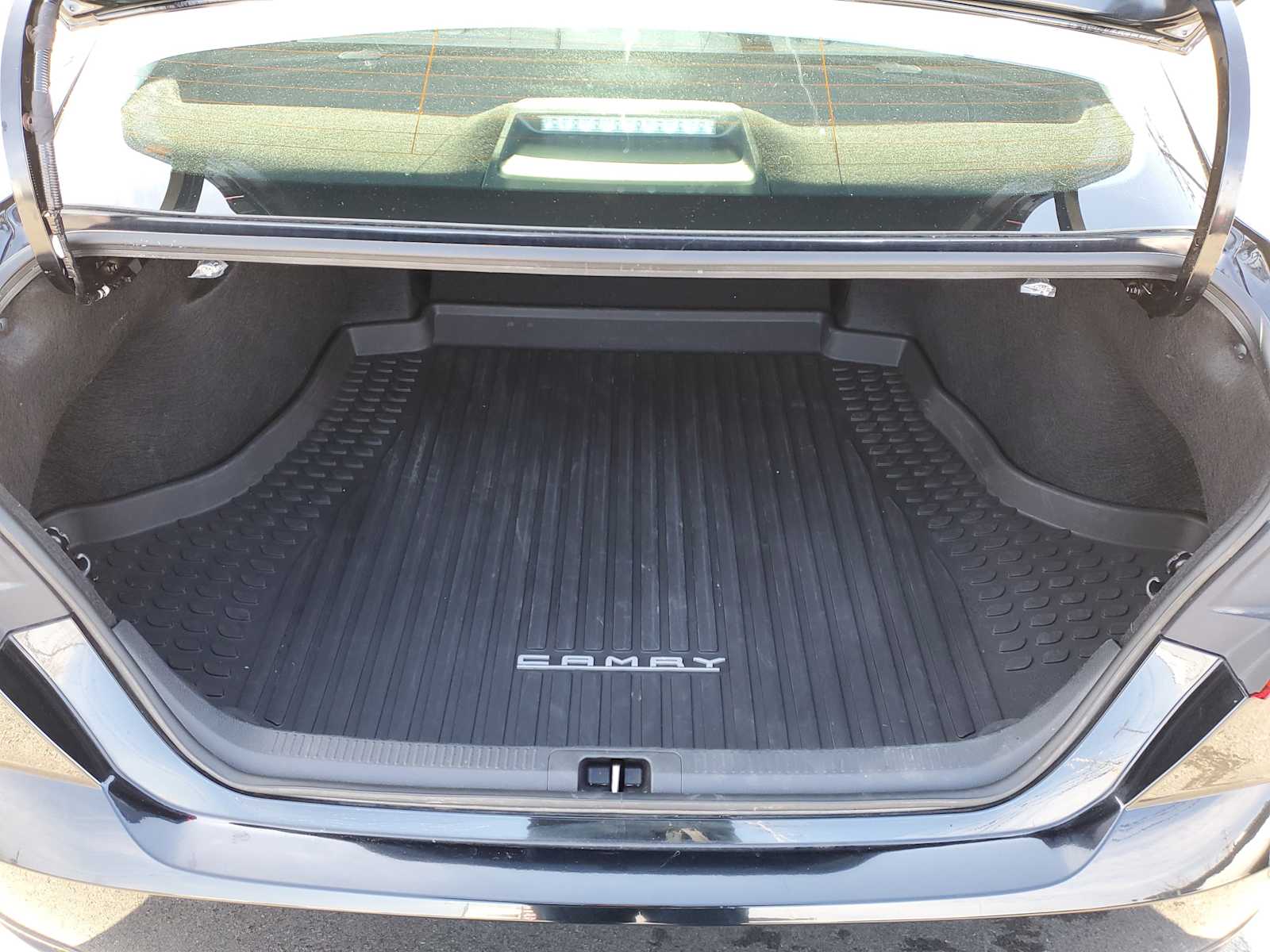 Thumbnail: 2025 Toyota Camry - 9