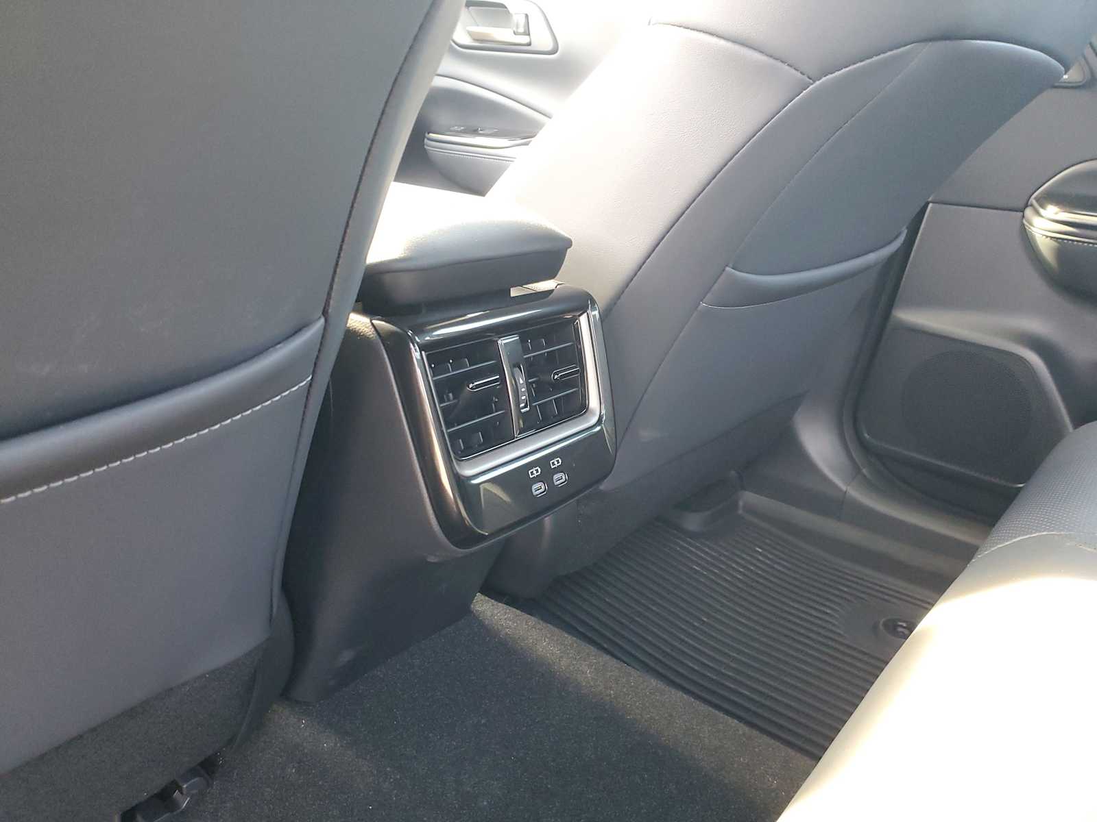 Thumbnail: 2025 Toyota Crown - 15