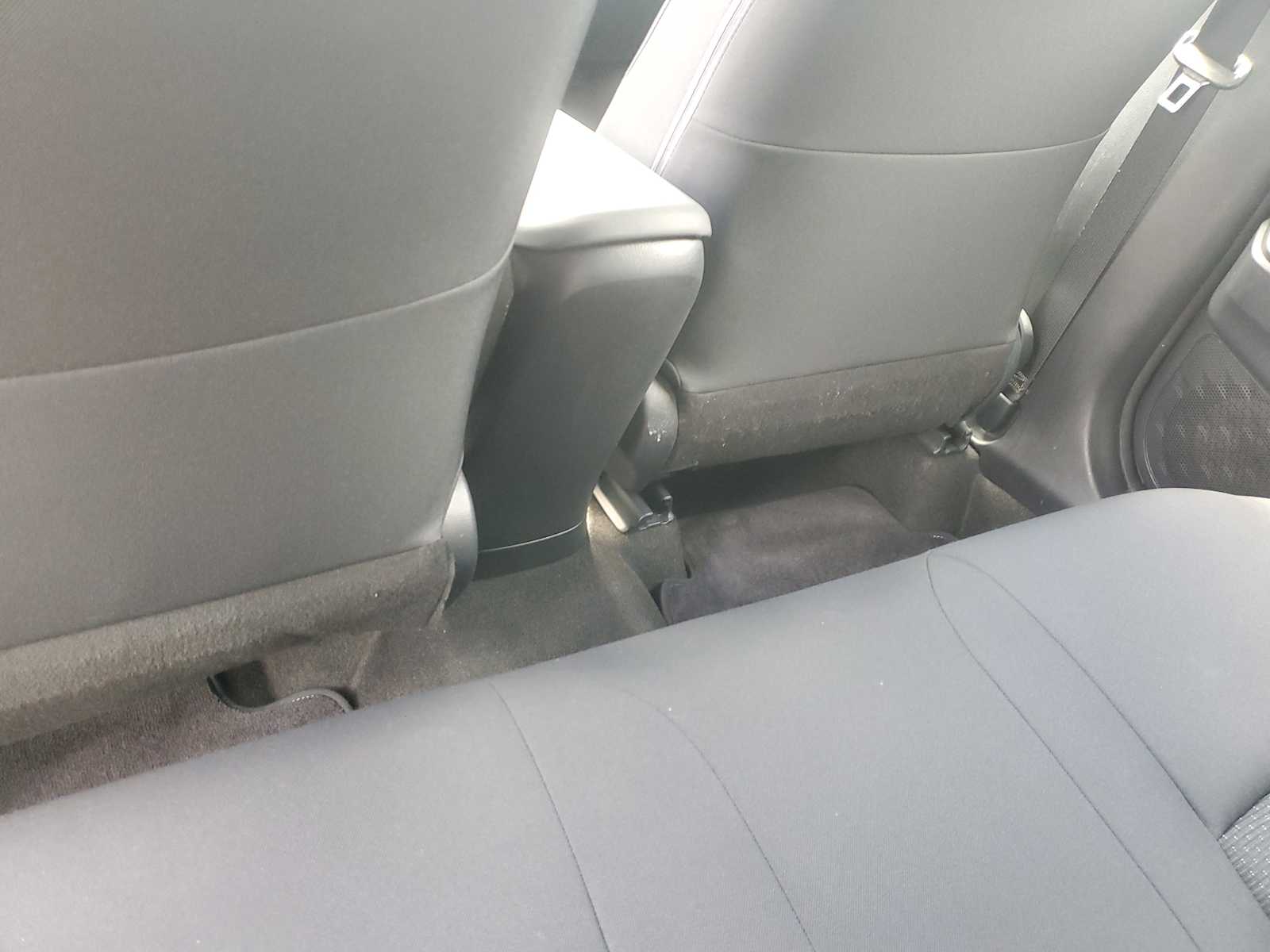 Thumbnail: 2018 Toyota C-HR - 14