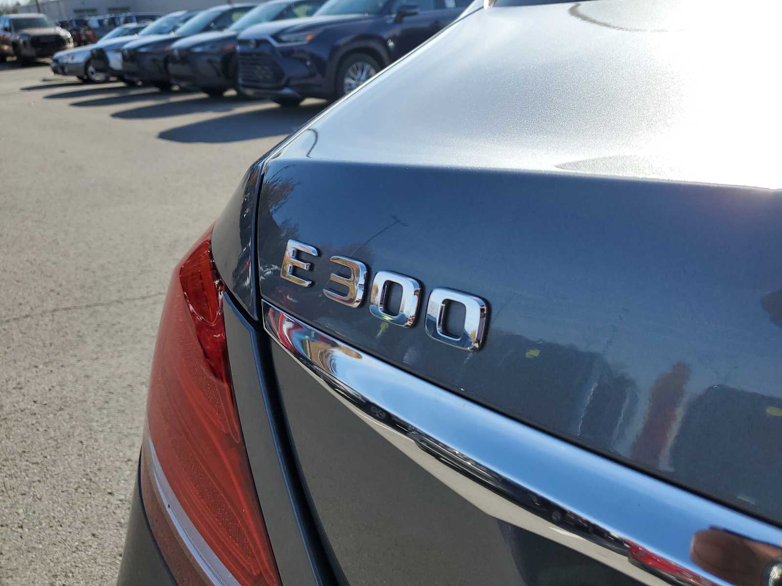 Thumbnail: 2017 Mercedes-Benz E-Class - 7