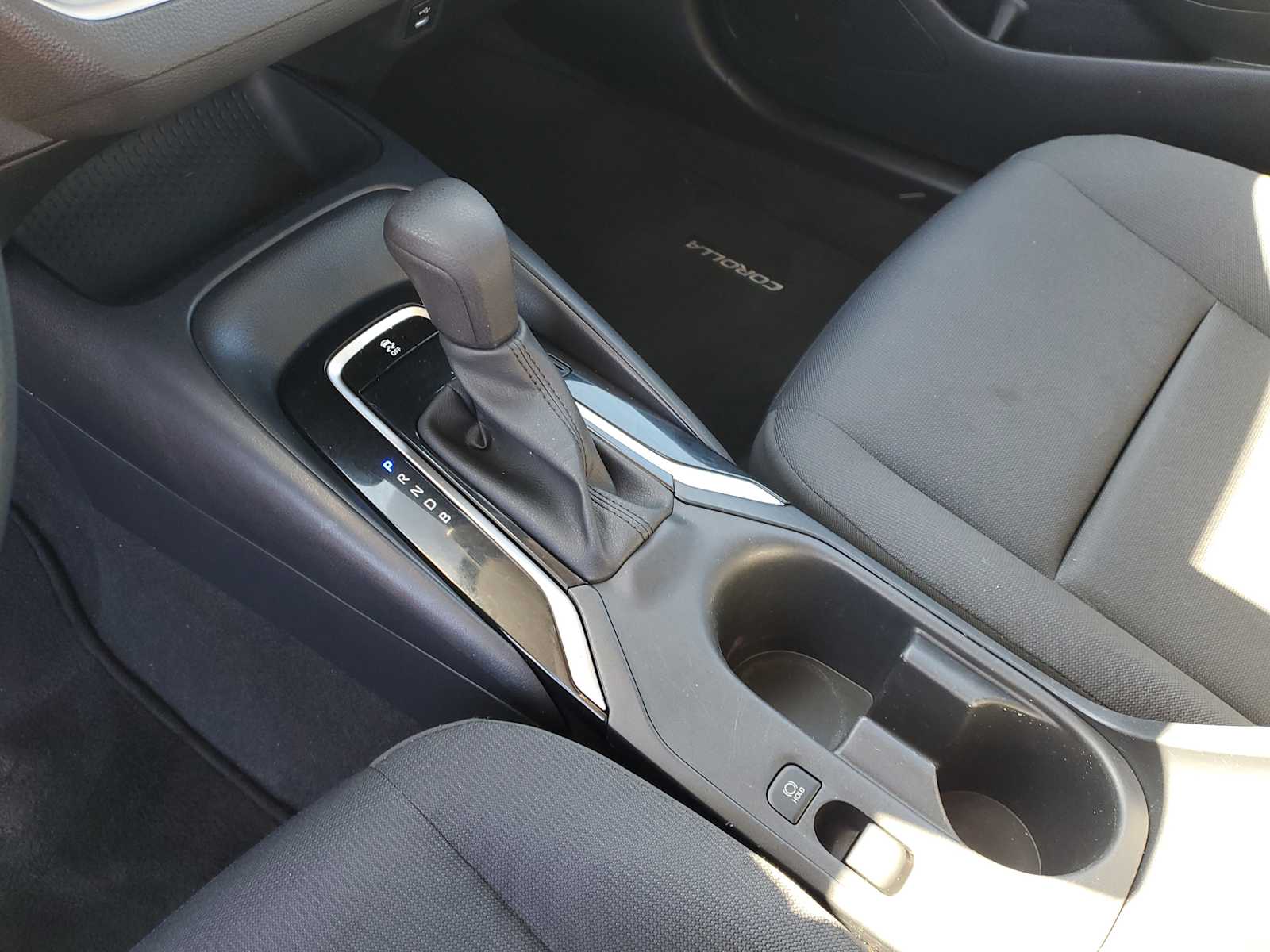 Thumbnail: 2023 Toyota Corolla - 31