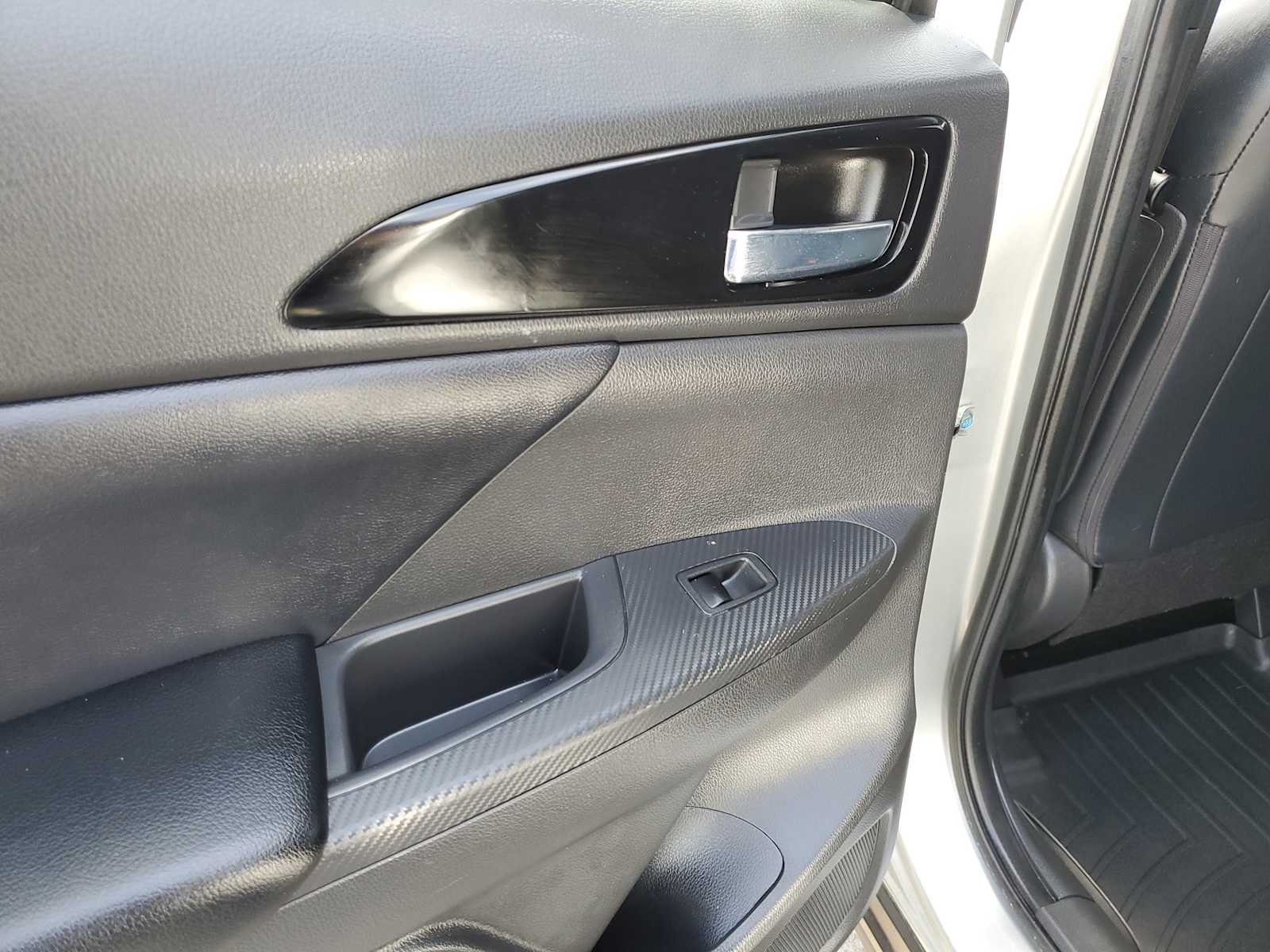 Thumbnail: 2022 Mitsubishi Eclipse Cross - 10