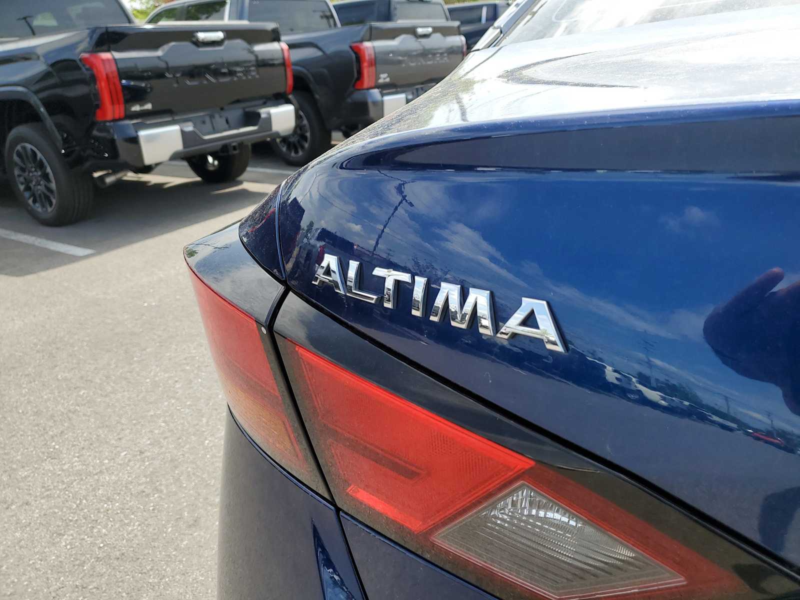 Thumbnail: 2020 Nissan Altima - 7