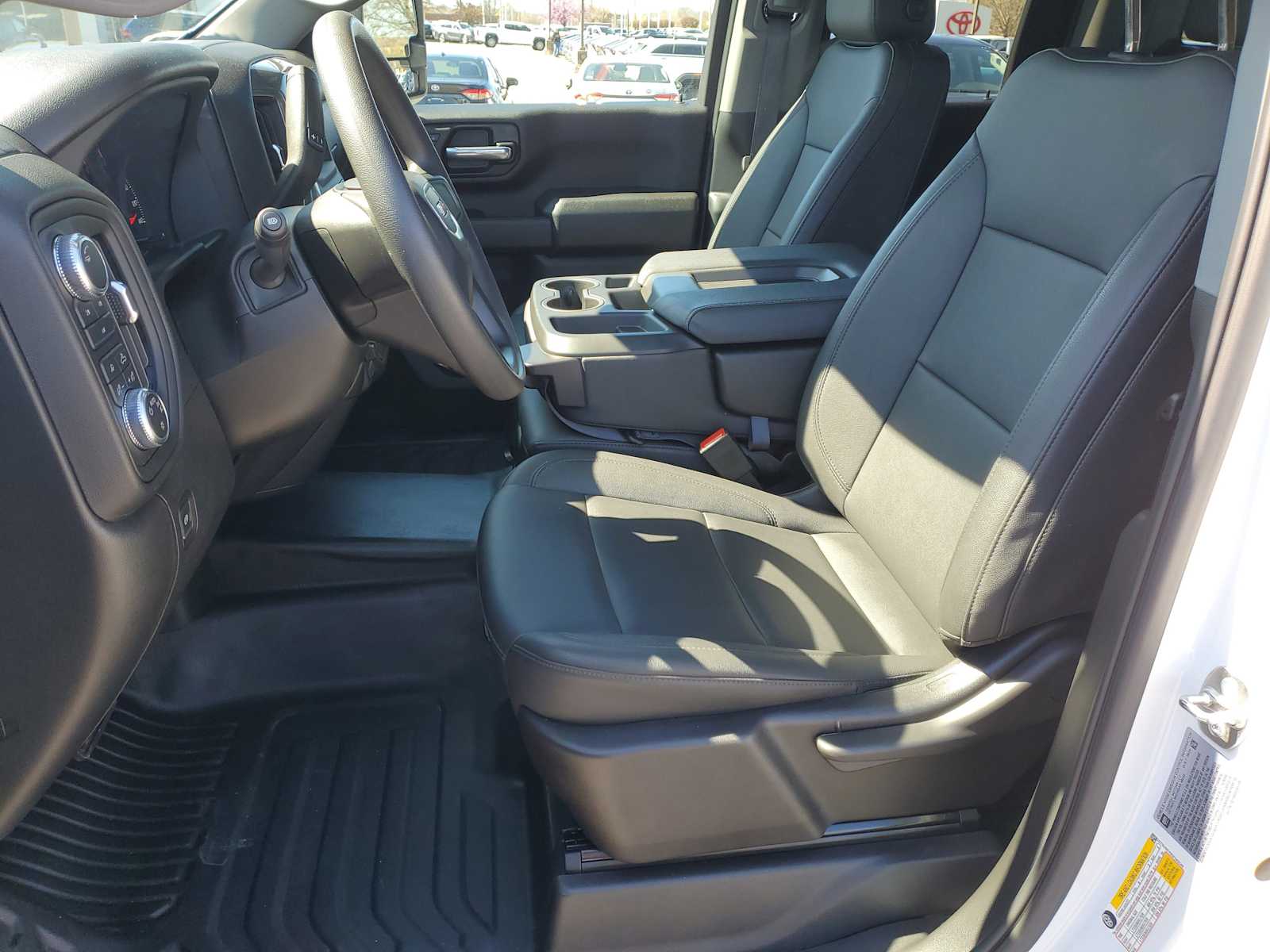 Thumbnail: 2025 GMC Sierra 3500 - 19