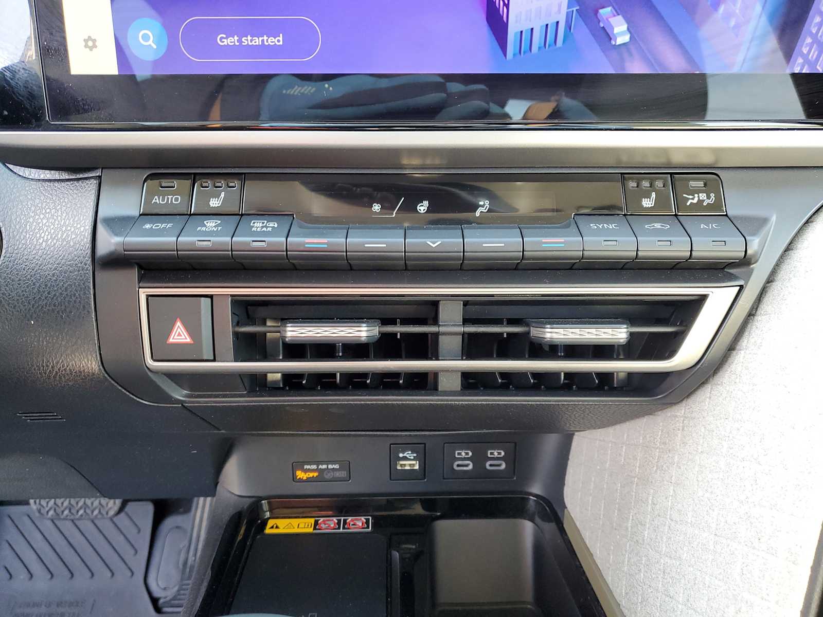 Thumbnail: 2025 Toyota Camry - 28