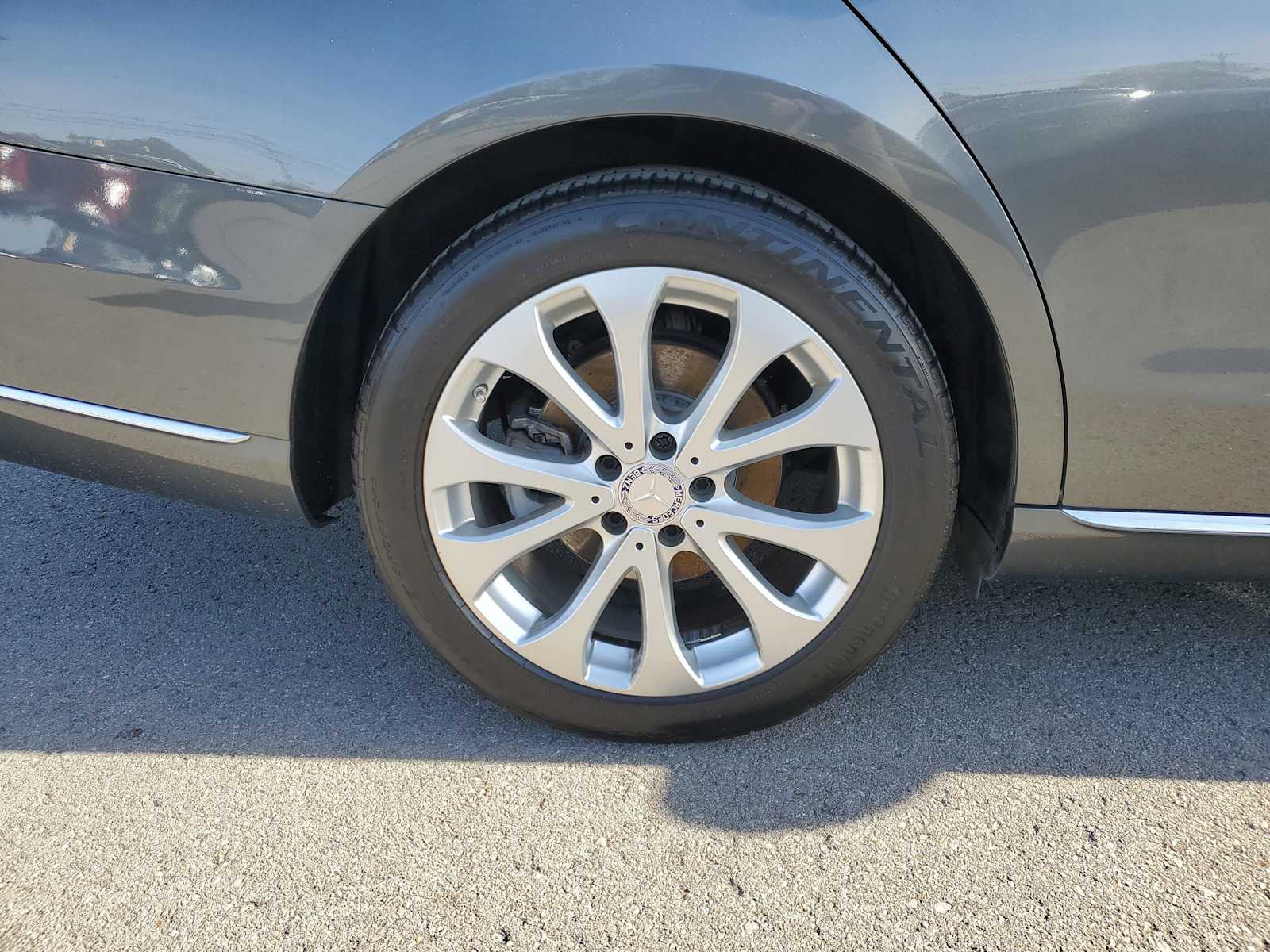 Thumbnail: 2017 Mercedes-Benz E-Class - 6