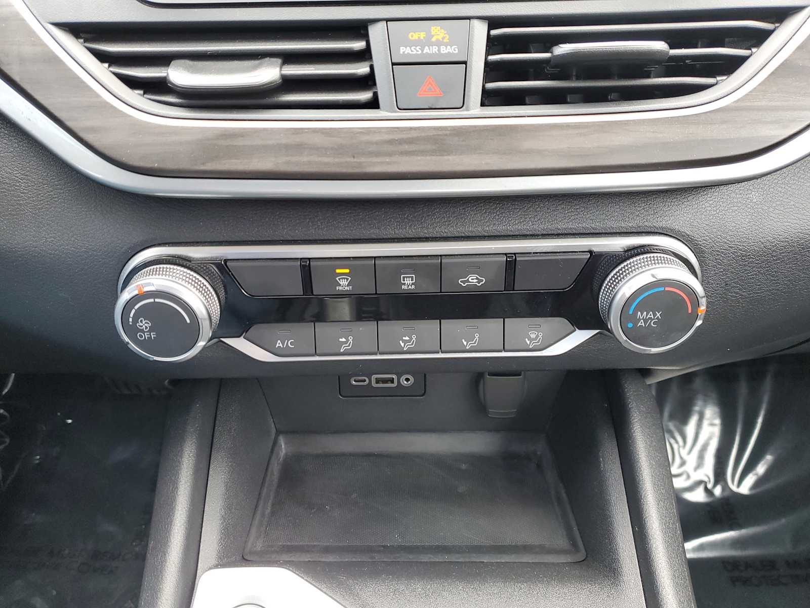 Thumbnail: 2025 Nissan Altima - 28