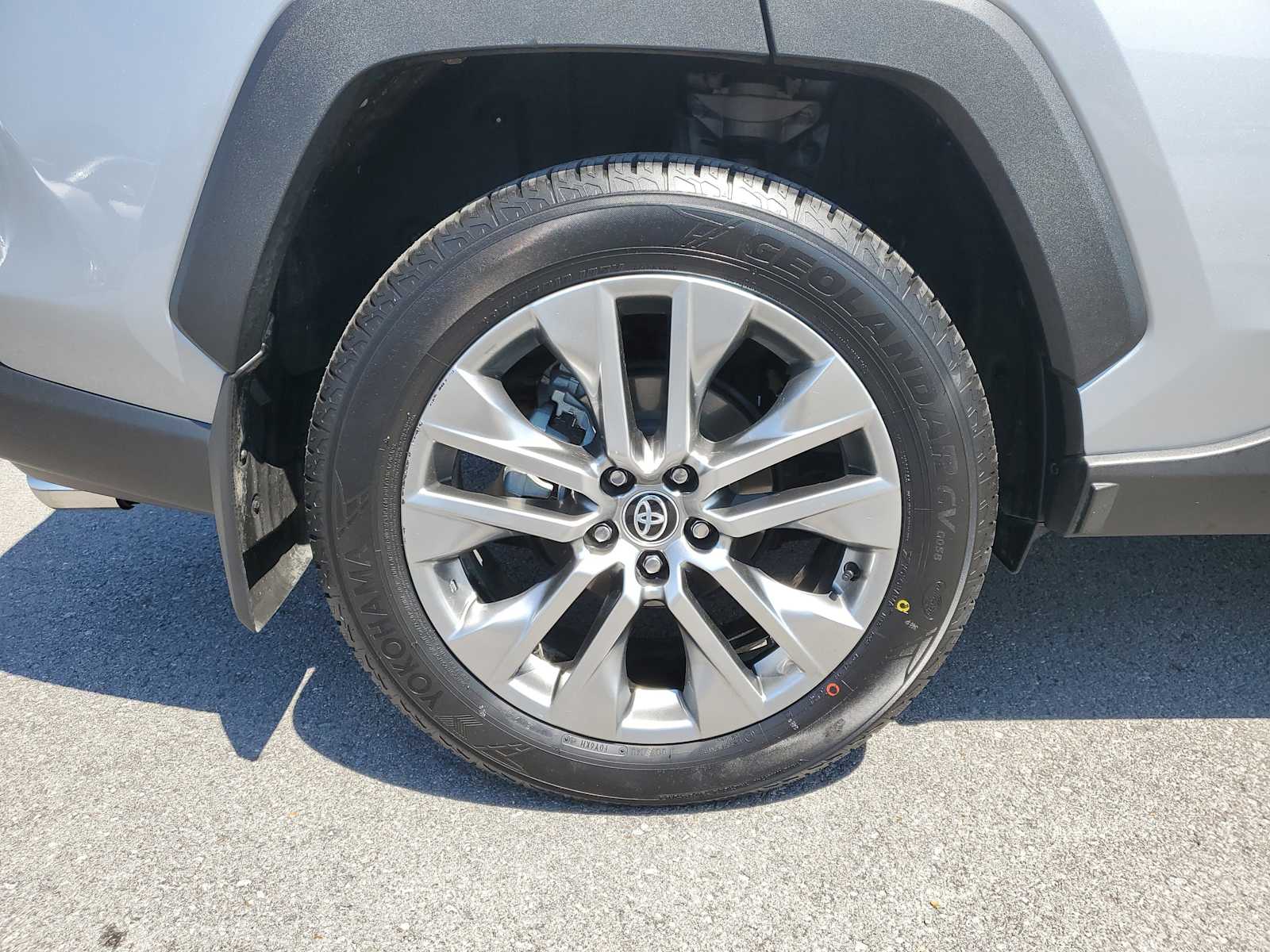 Thumbnail: 2025 Toyota RAV4 - 6