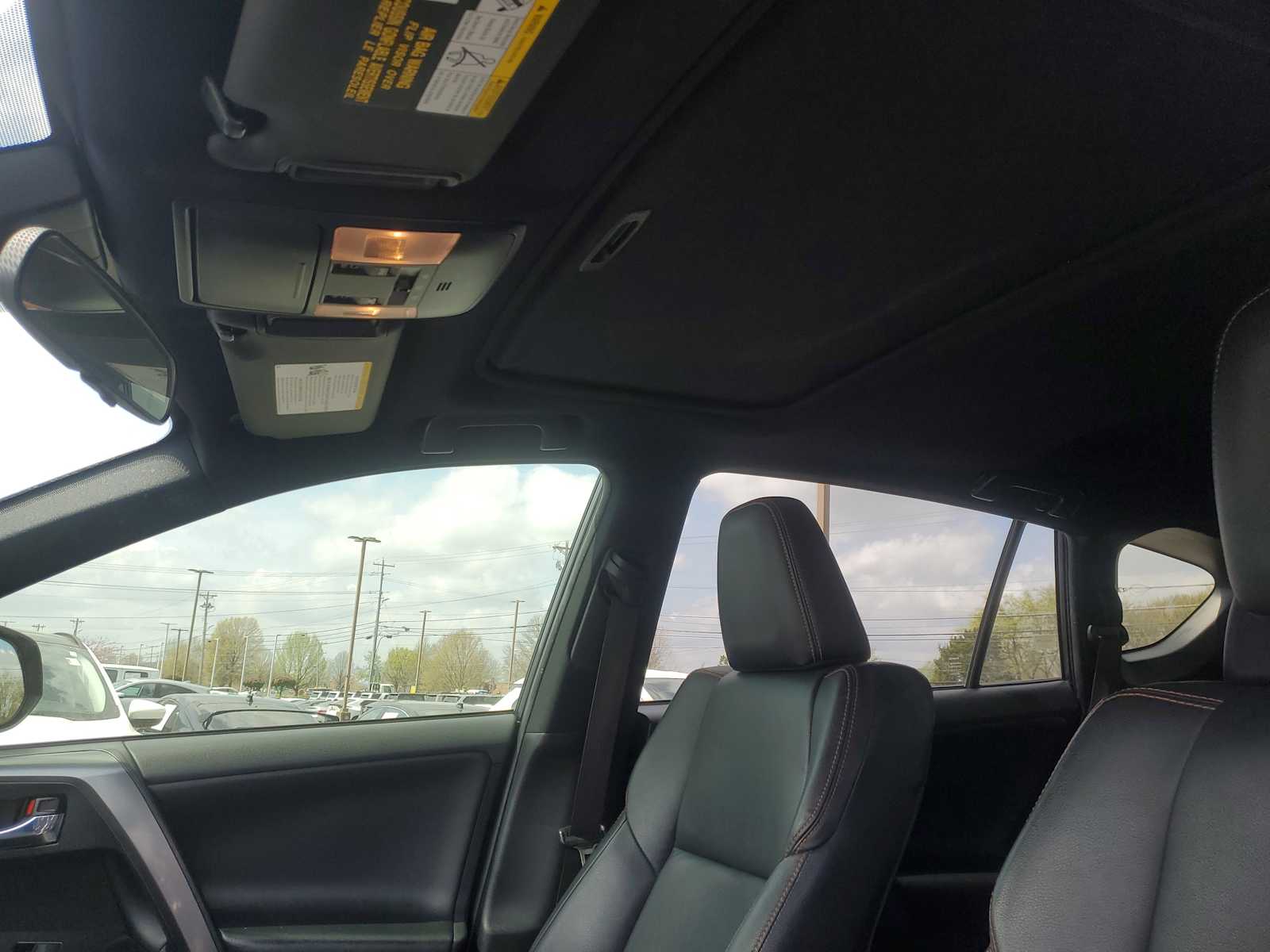 Thumbnail: 2017 Toyota RAV4 - 18