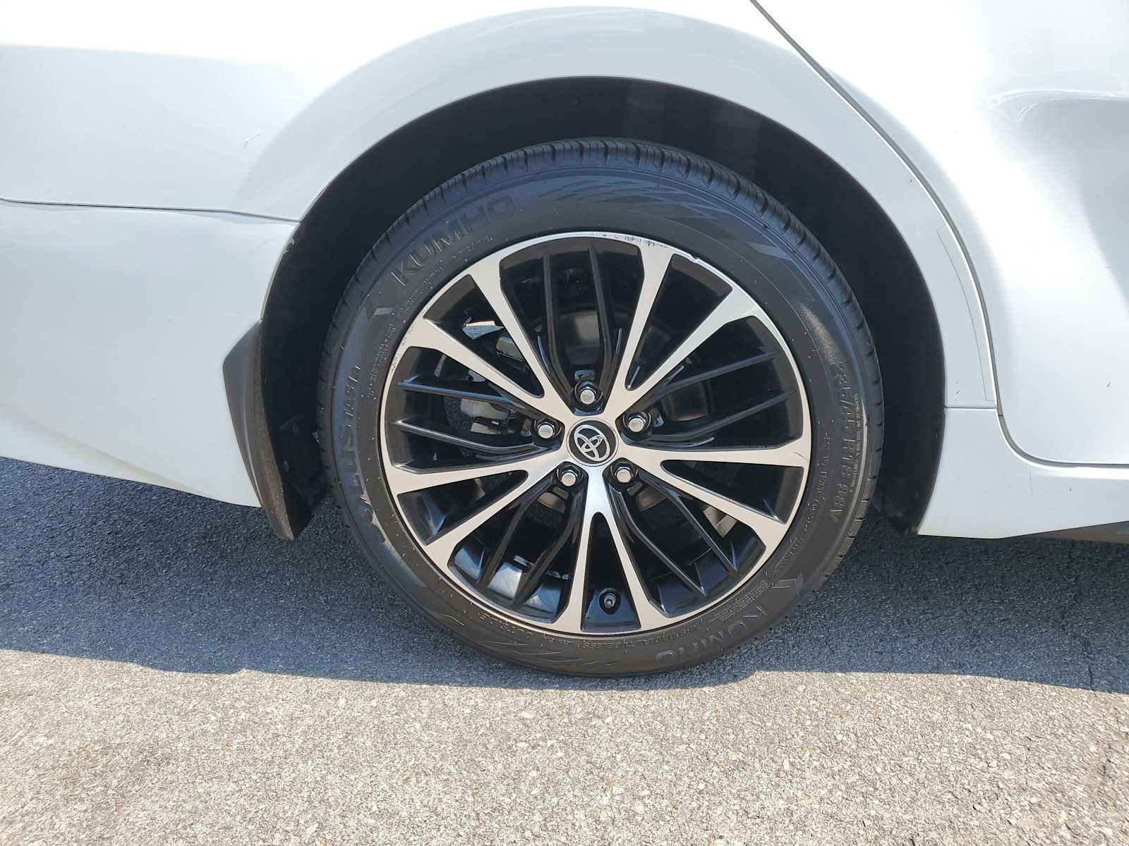 Thumbnail: 2019 Toyota Camry - 6