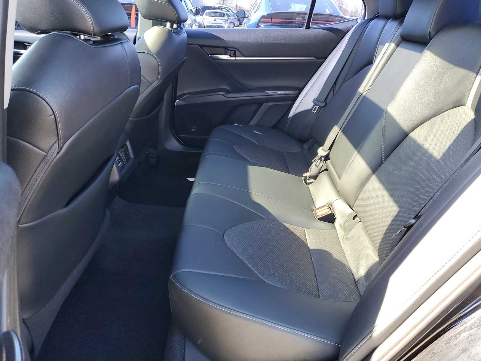 Thumbnail: 2021 Toyota Camry - 11