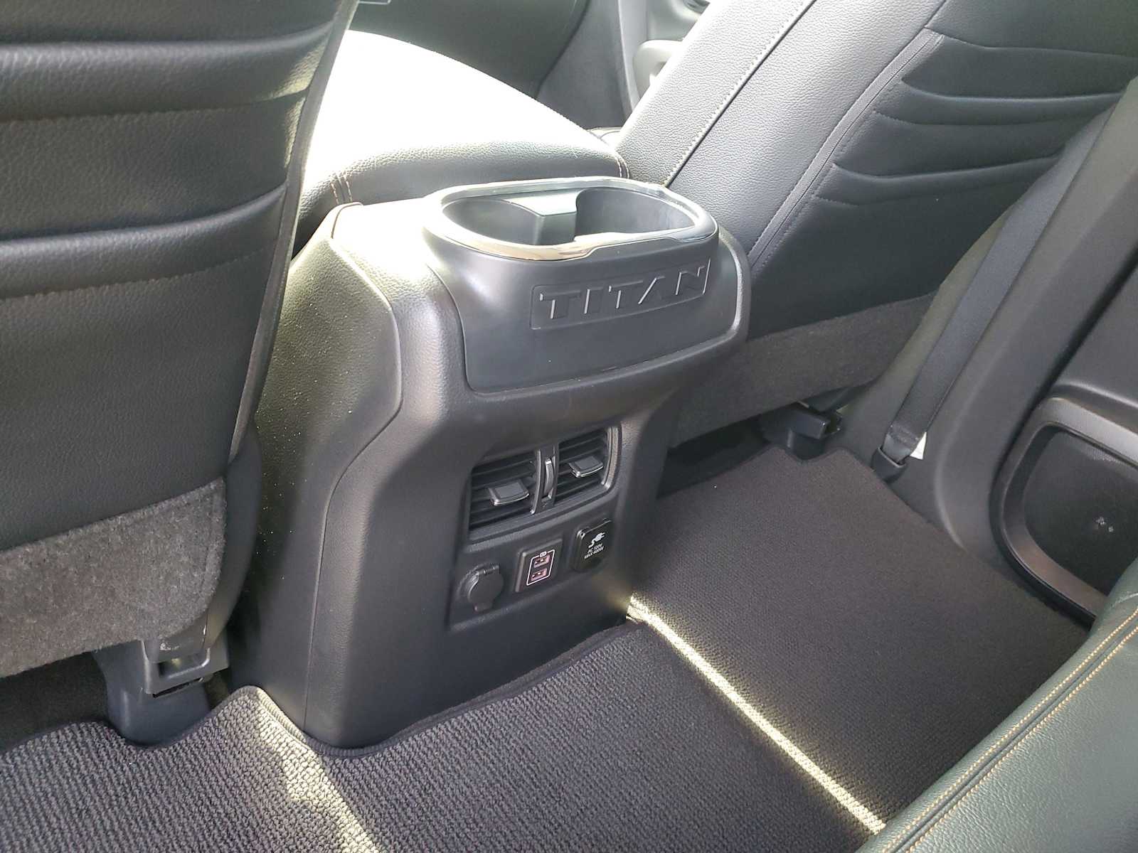 Thumbnail: 2019 Nissan Titan - 14