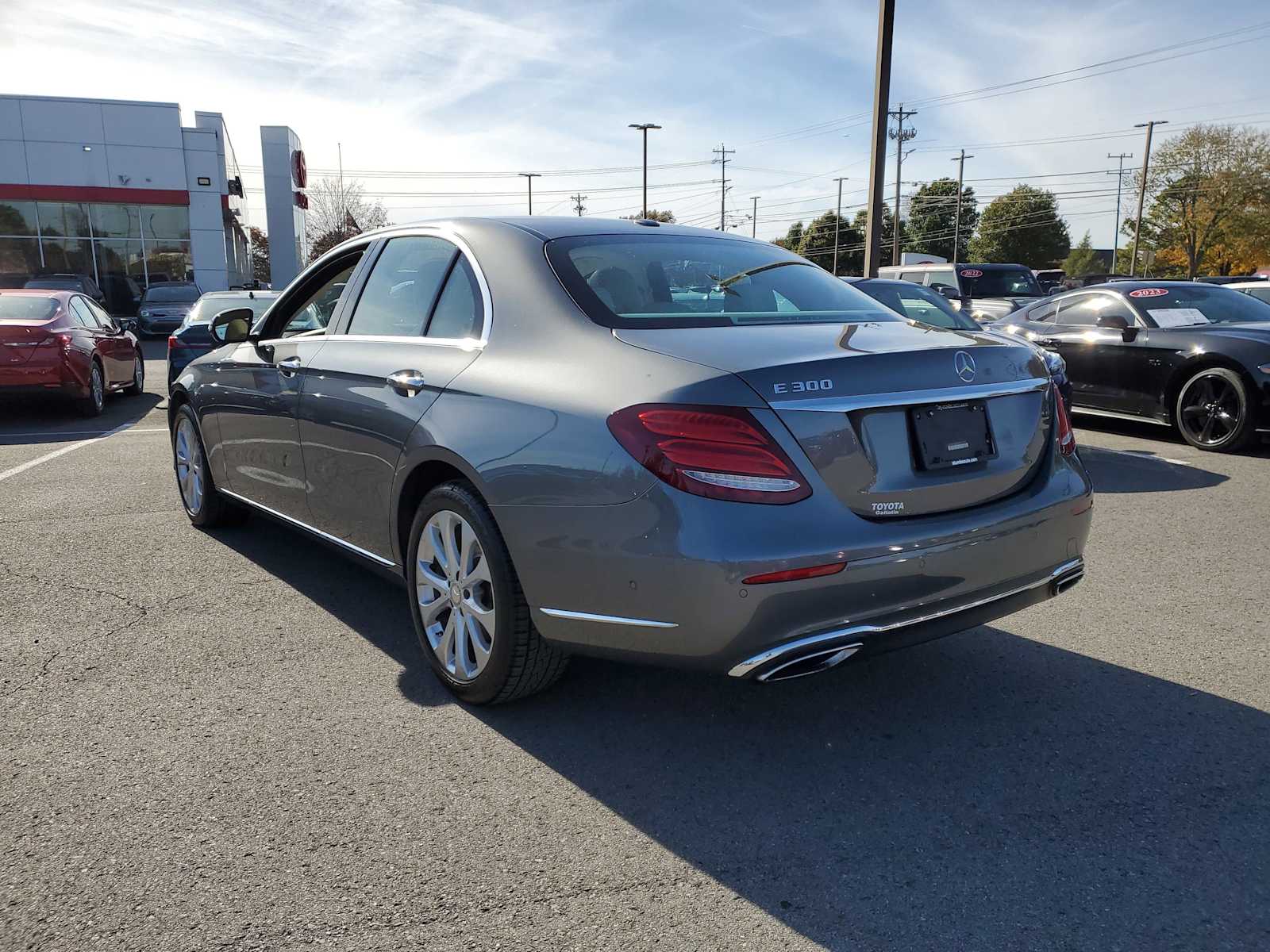 Thumbnail: 2017 Mercedes-Benz E-Class - 2