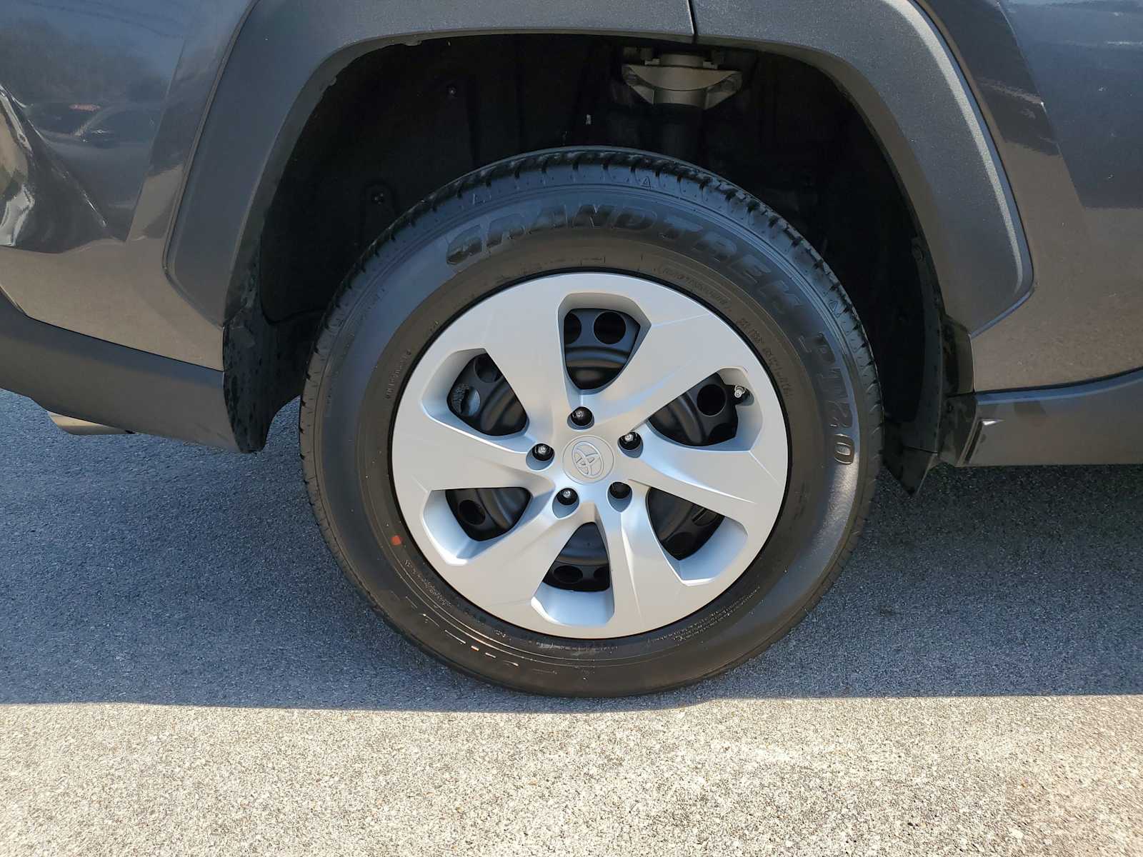 Thumbnail: 2024 Toyota RAV4 - 6