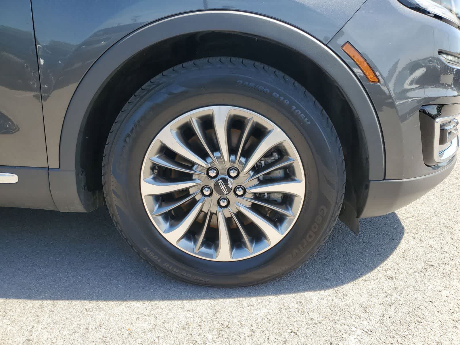 Thumbnail: 2020 Lincoln Nautilus - 5