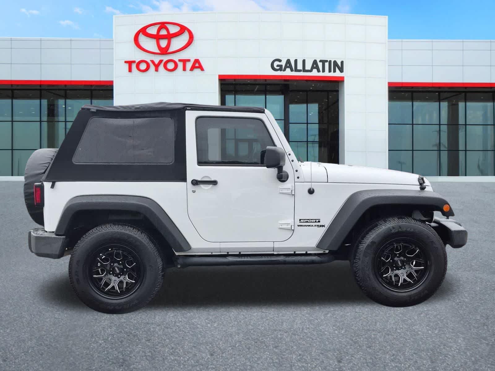 Thumbnail: 2018 Jeep Wrangler - 9