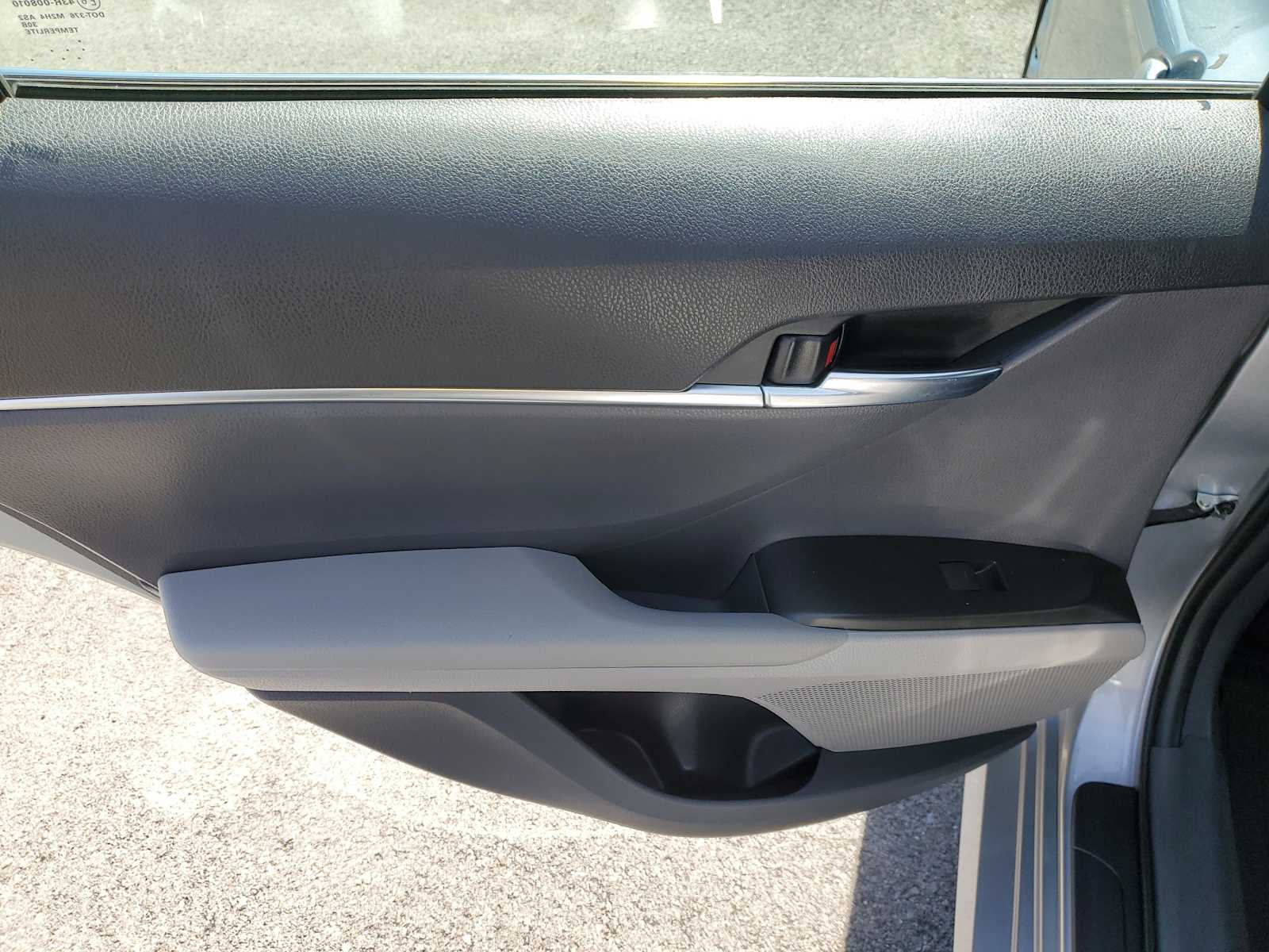 Thumbnail: 2021 Toyota Camry - 9