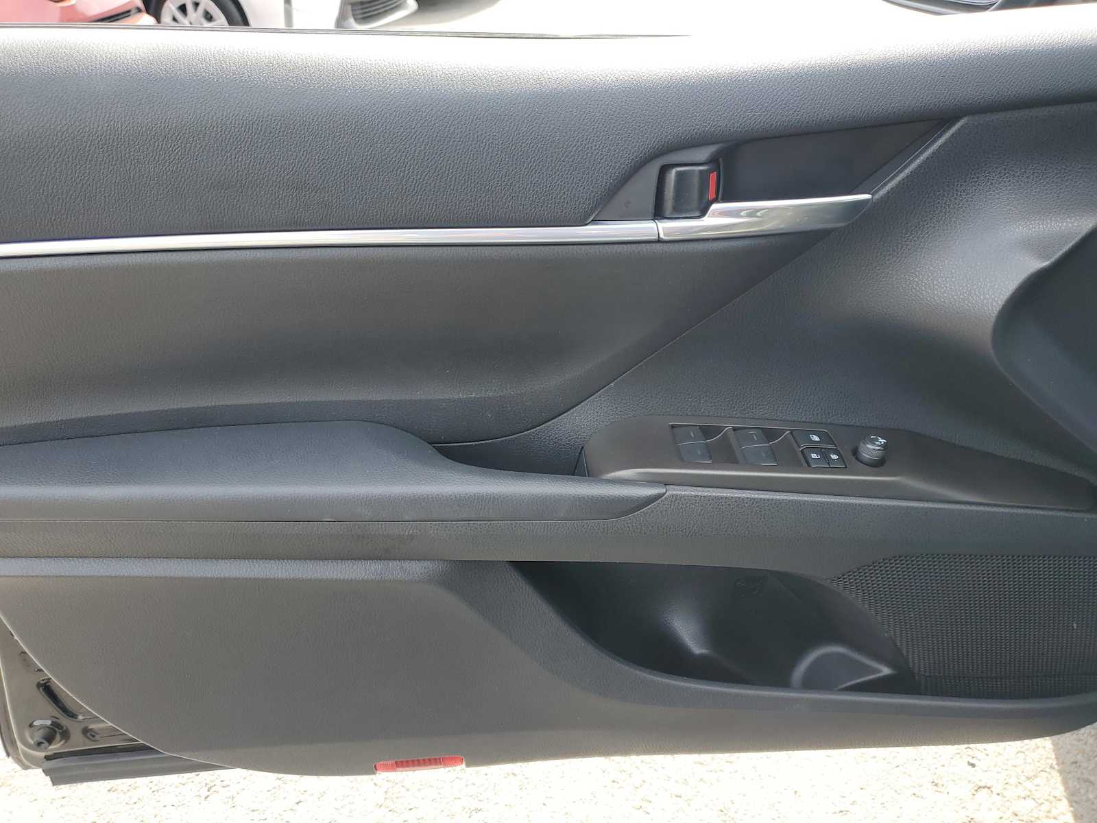 Thumbnail: 2023 Toyota Camry - 14