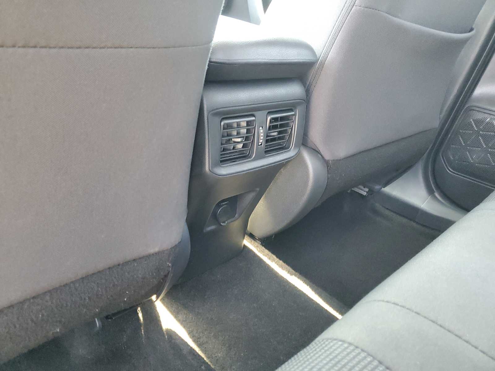 Thumbnail: 2024 Toyota RAV4 - 14