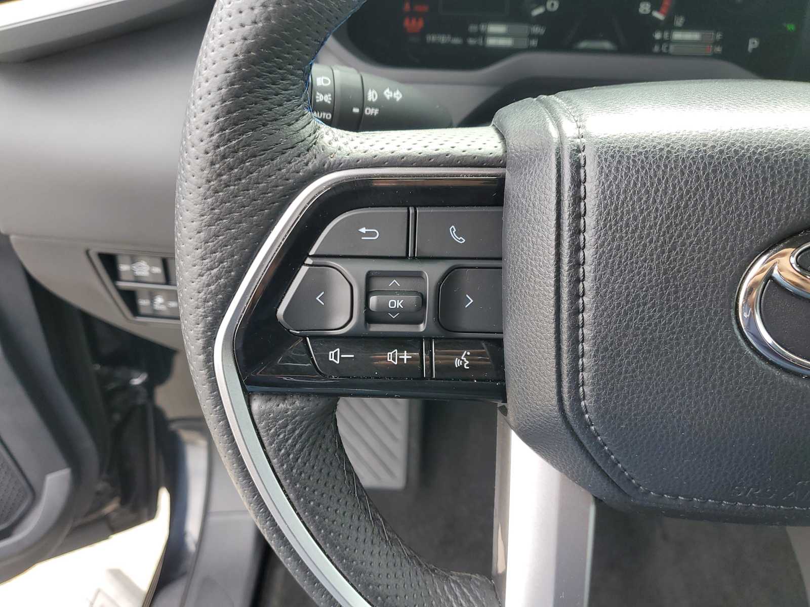 Thumbnail: 2023 Toyota Tundra - 22