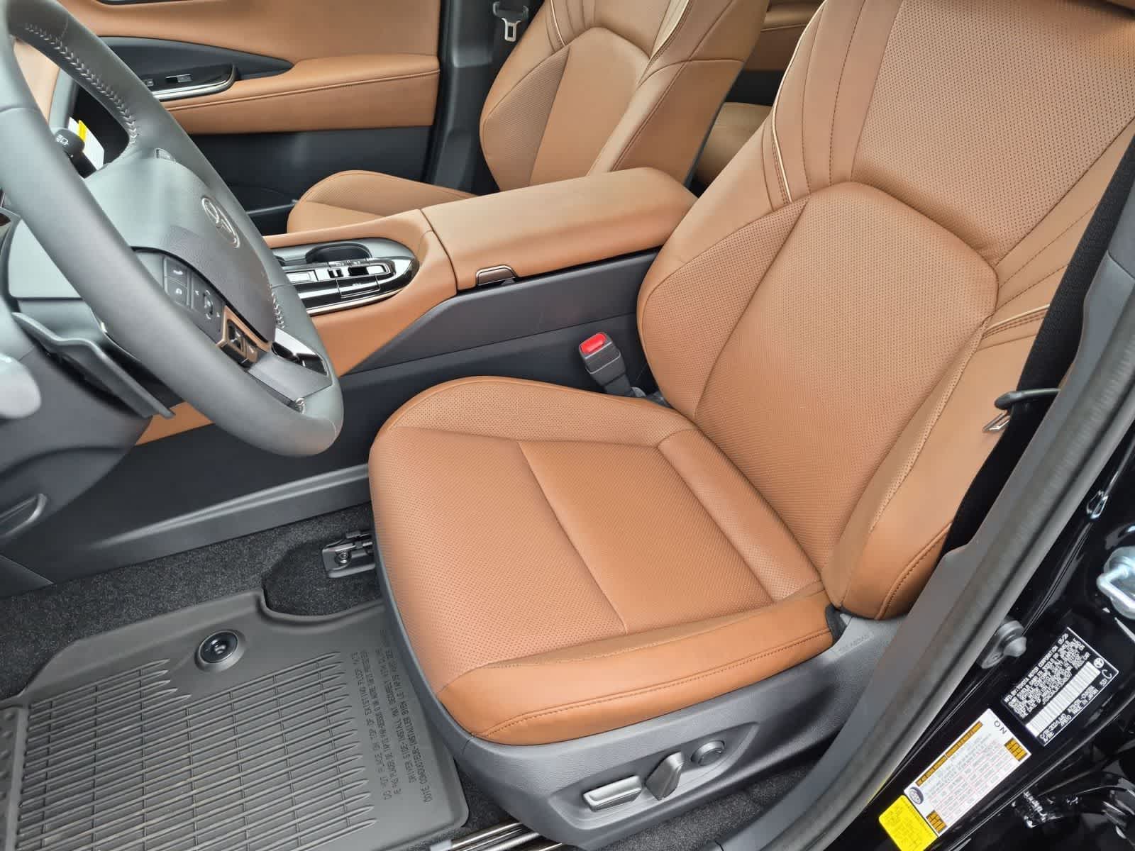 Thumbnail: 2026 Toyota Crown Signia - 17