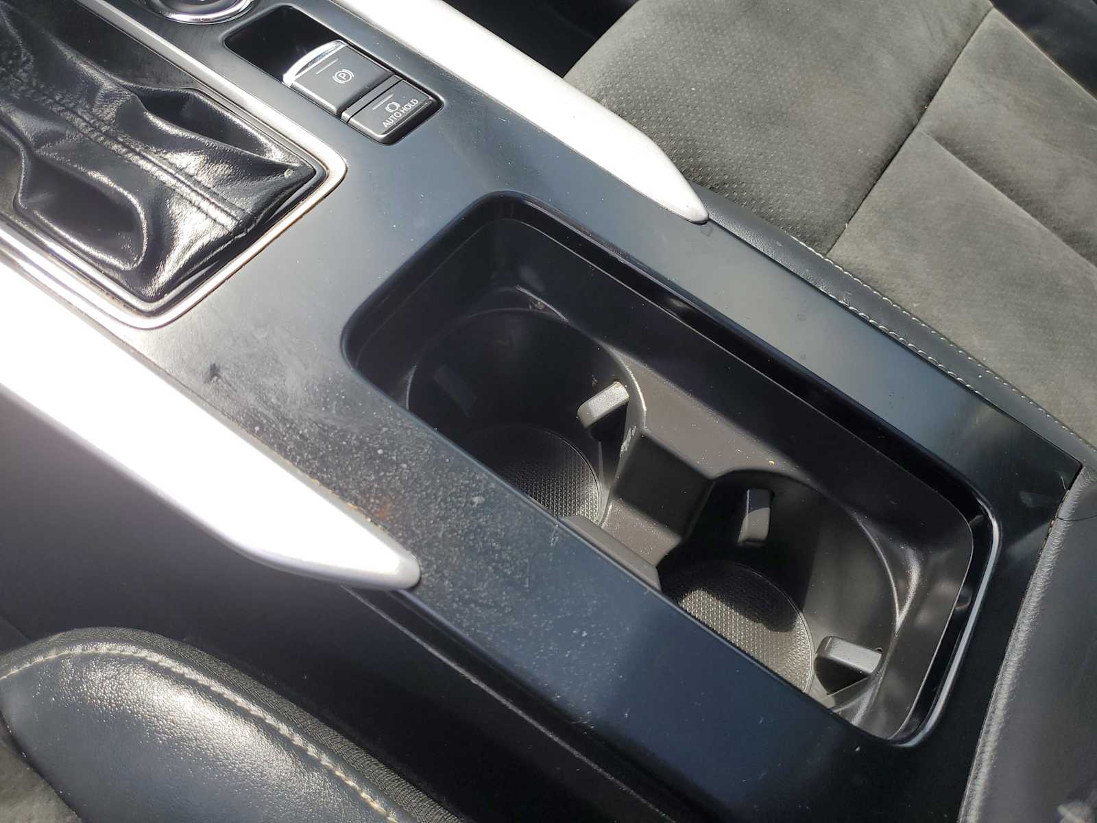 Thumbnail: 2022 Mitsubishi Eclipse Cross - 32