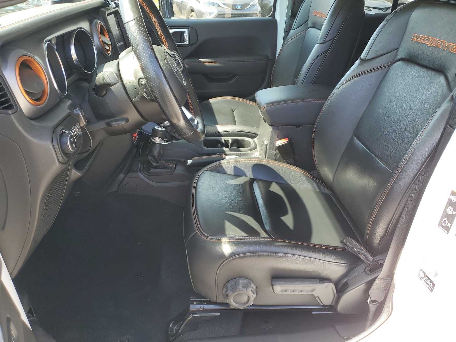 Thumbnail: 2021 Jeep Gladiator - 16